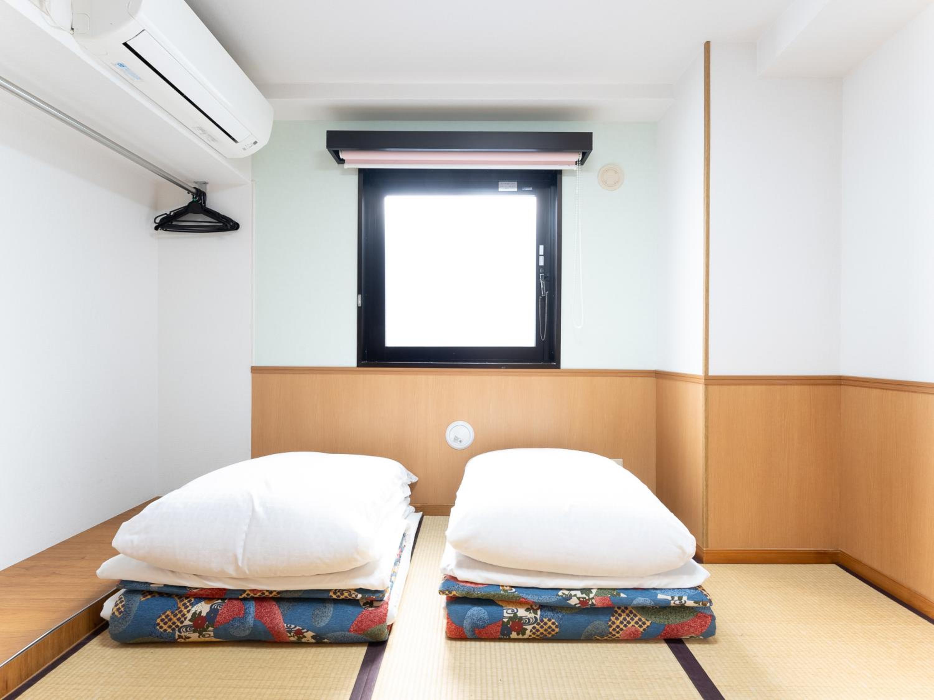 Japanese-Style Twin Room - Non-Smoking photo 1