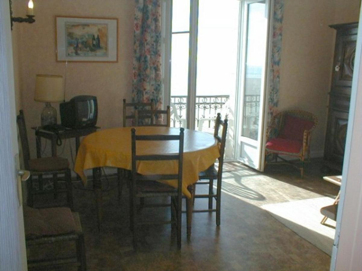 Apartment (4 Adults)