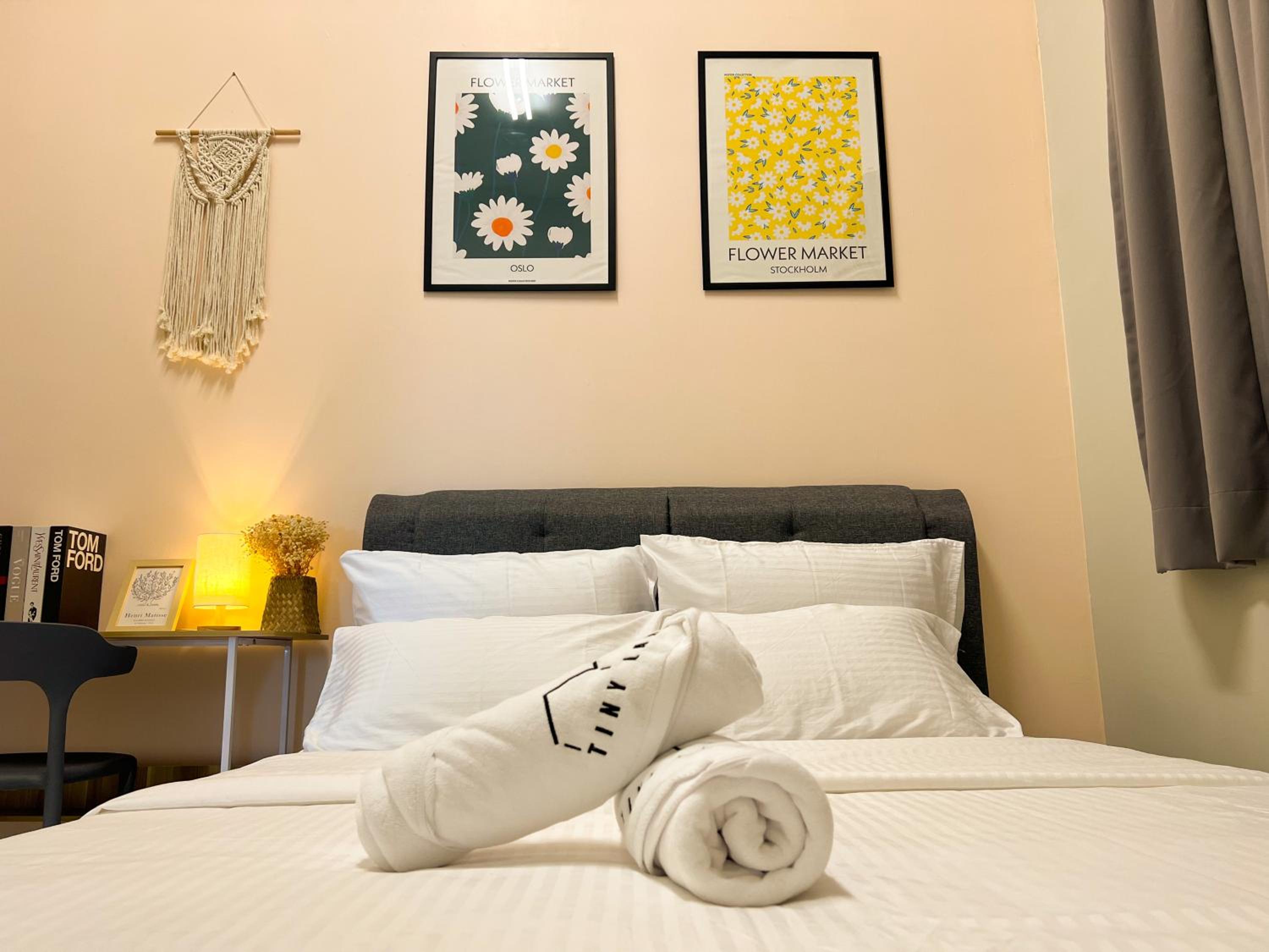 Two-Bedroom Apartment - Photo 44