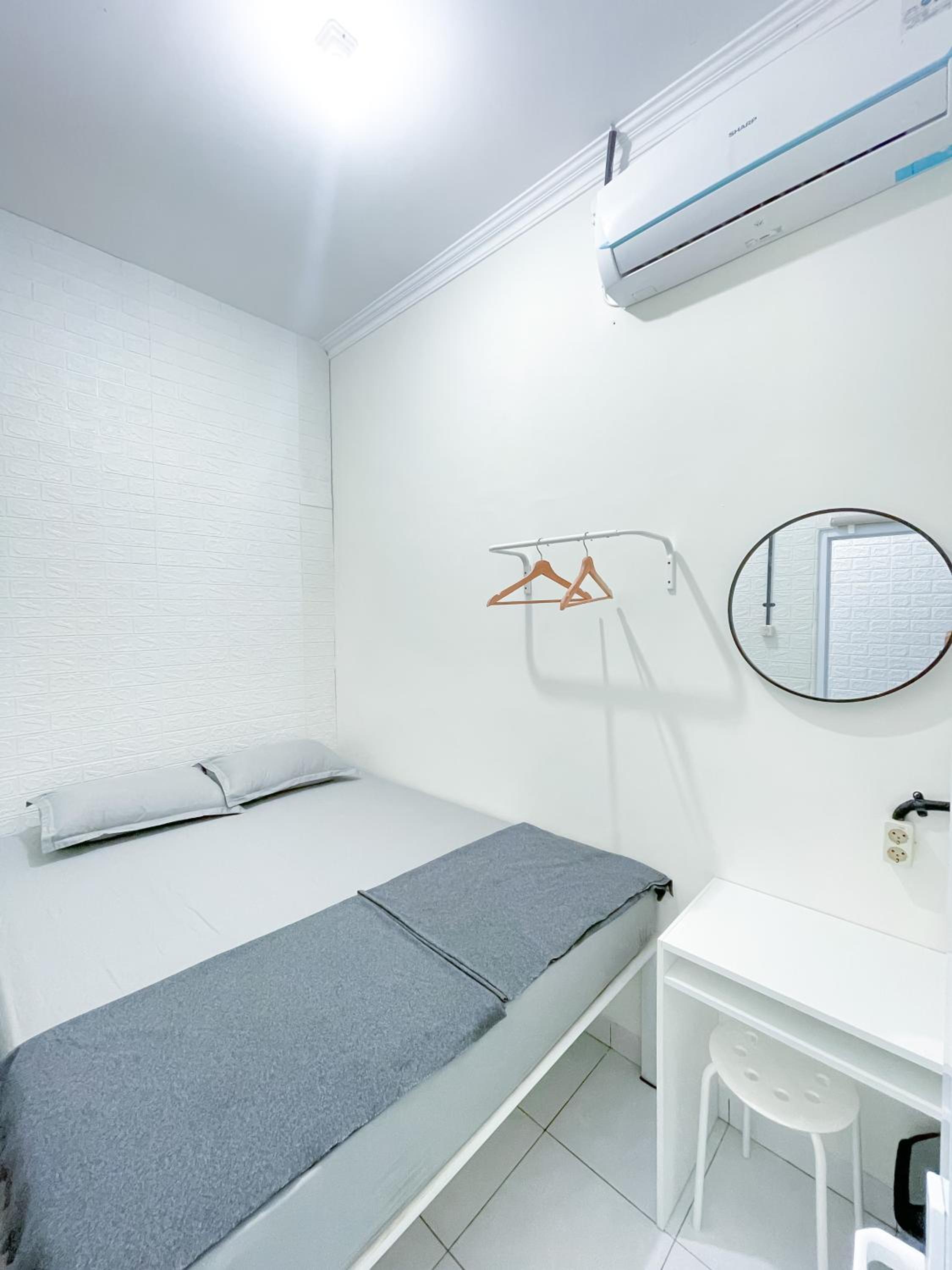 Double Room with Shared Bathroom photo 1
