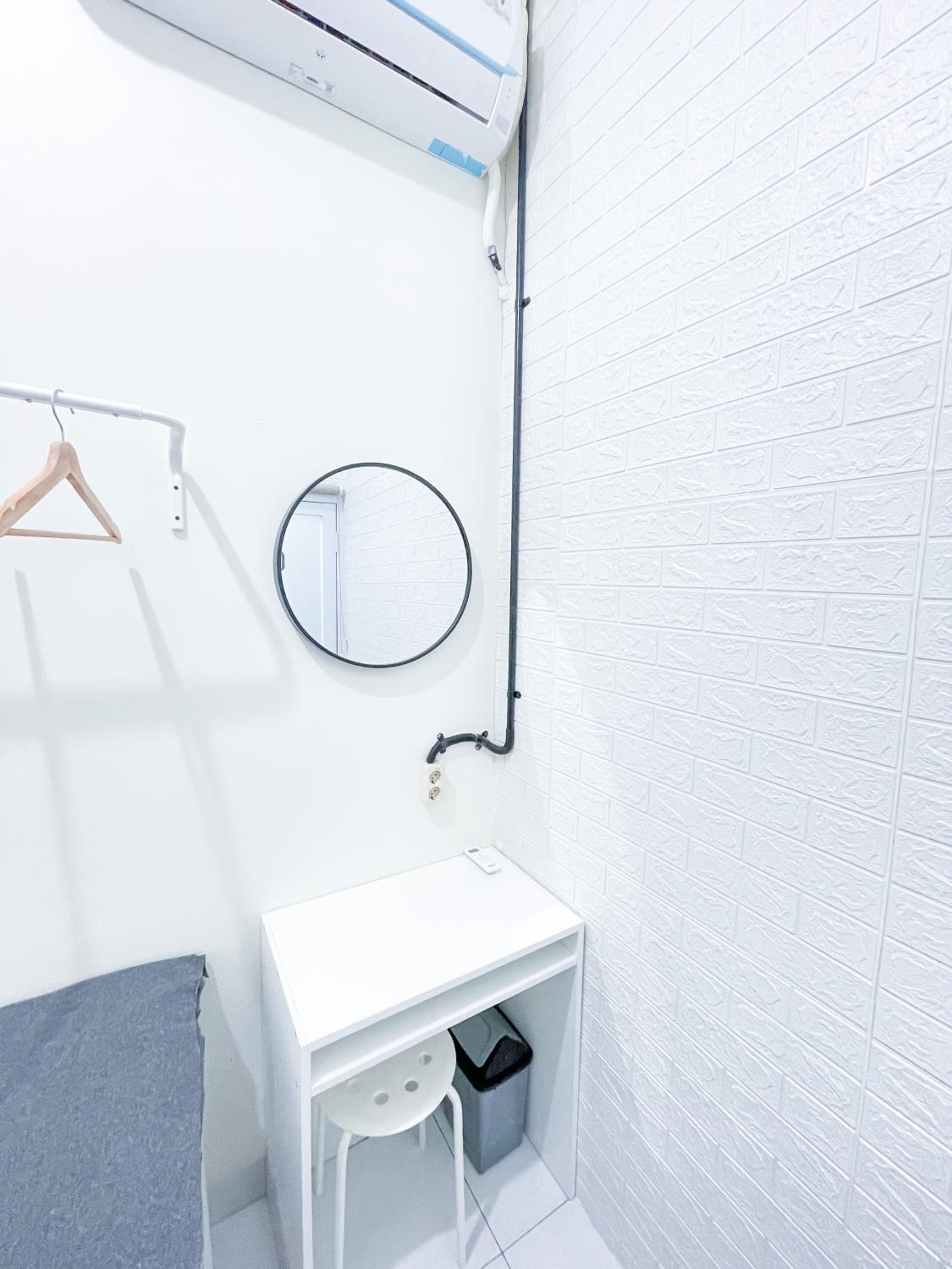 Double Room with Shared Bathroom photo 3