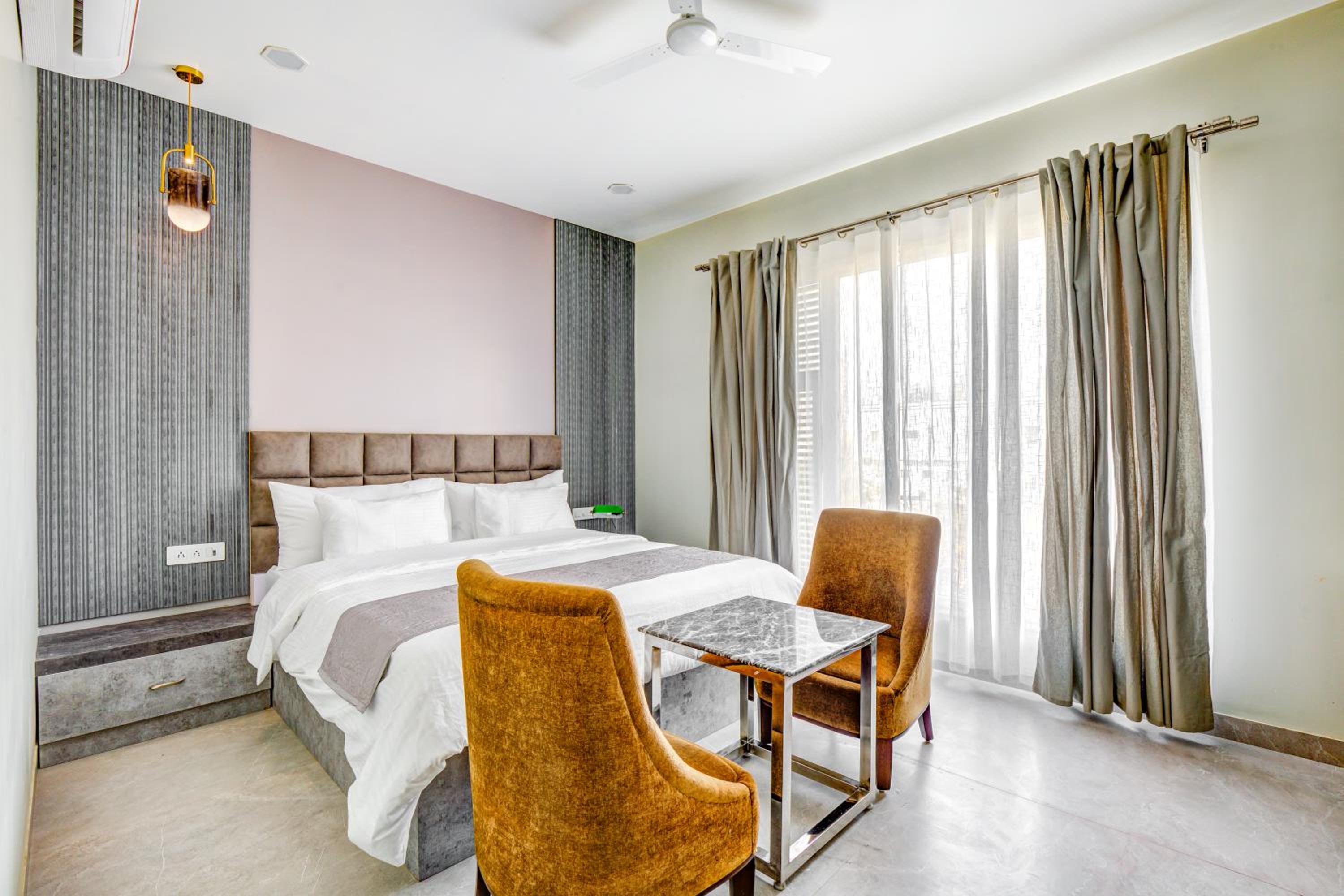 Deluxe Room - Photo 1
