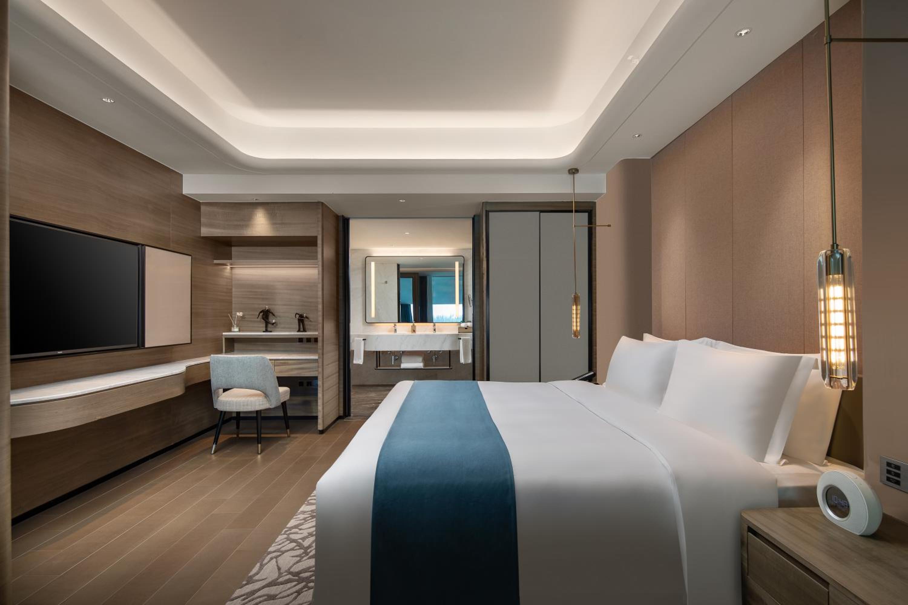 Loft Suite with Lake View photo 1