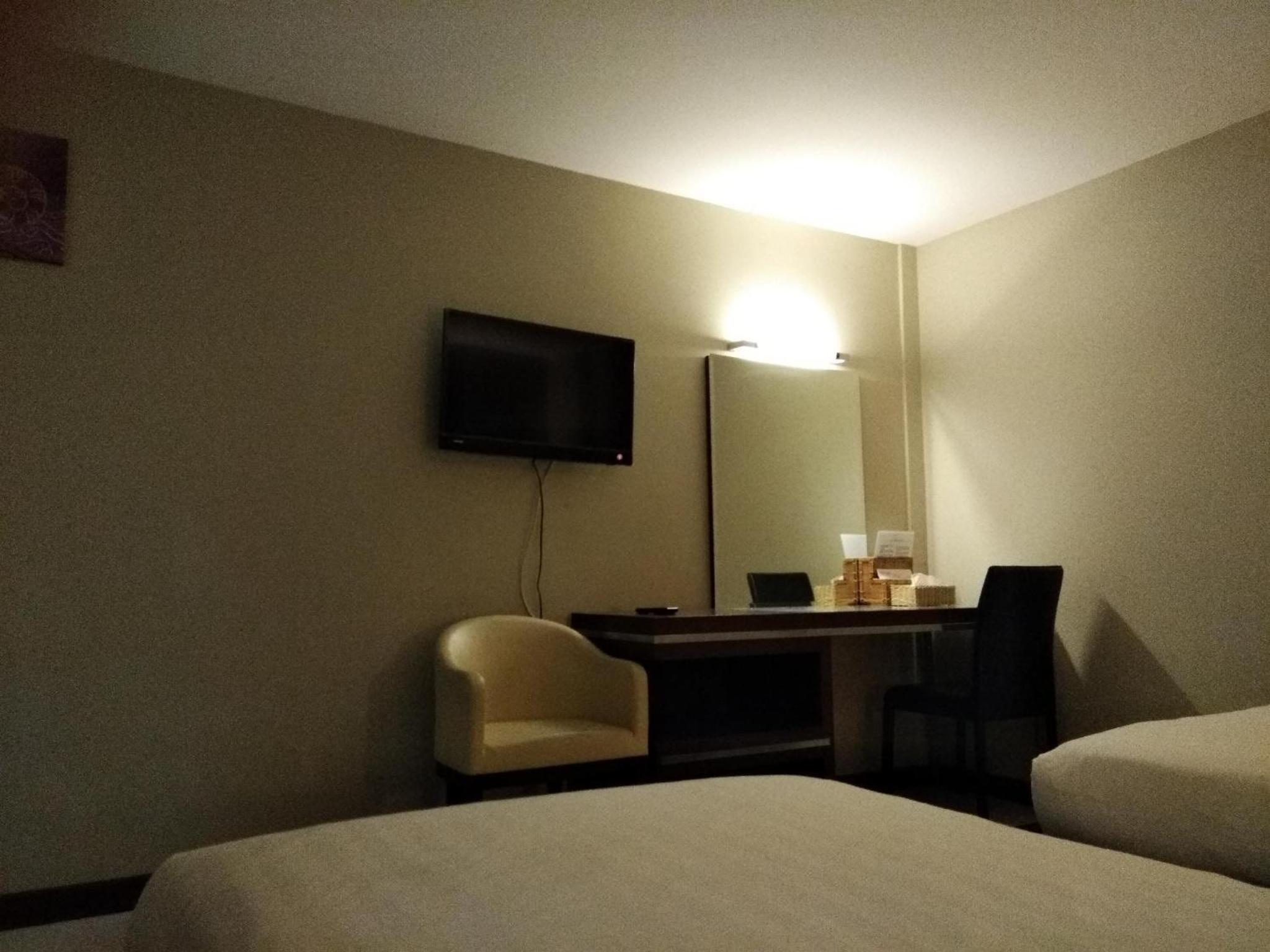 Standard Room without Window - Photo 3