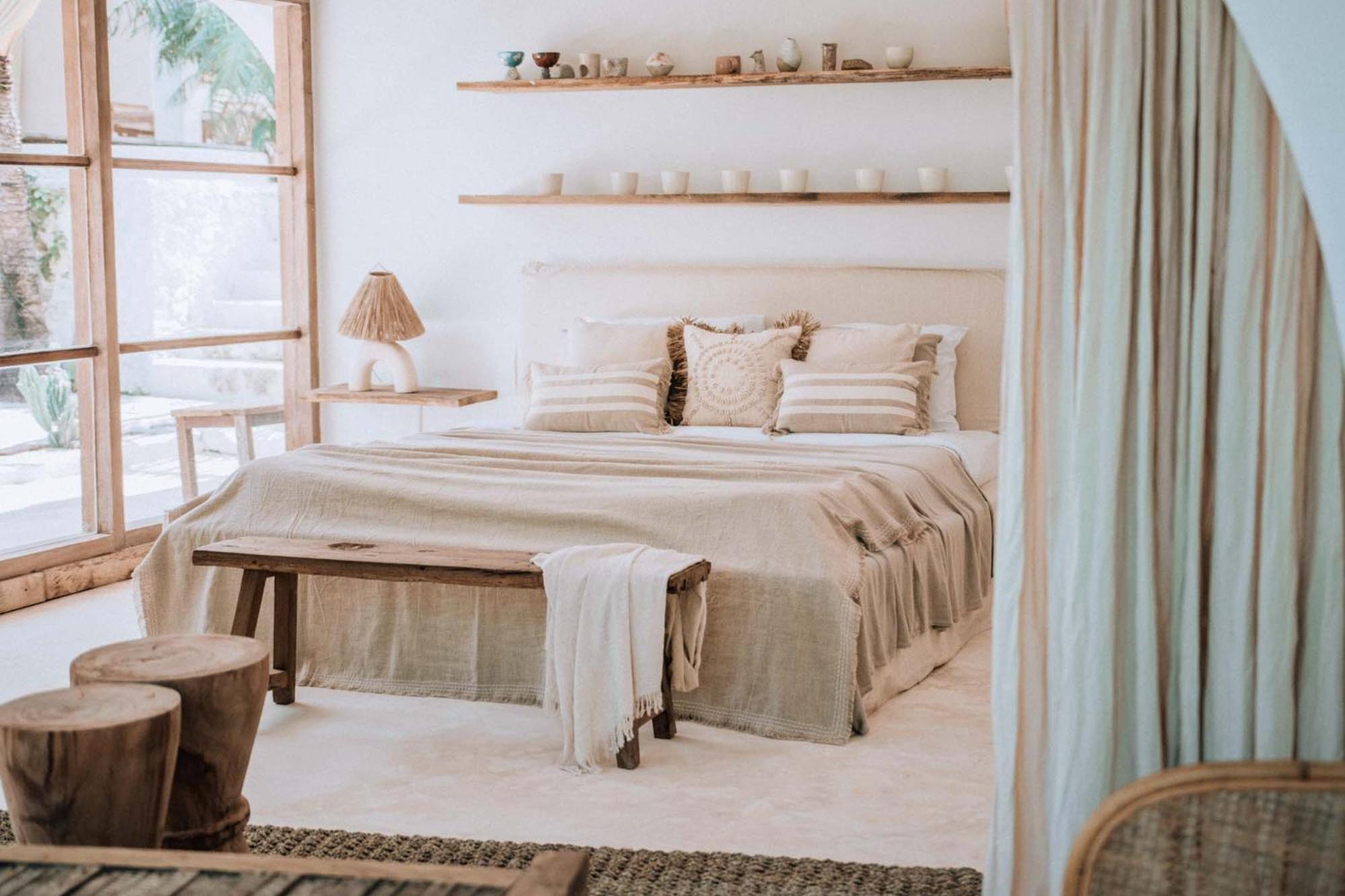 One-Bedroom Suite - Photo 12