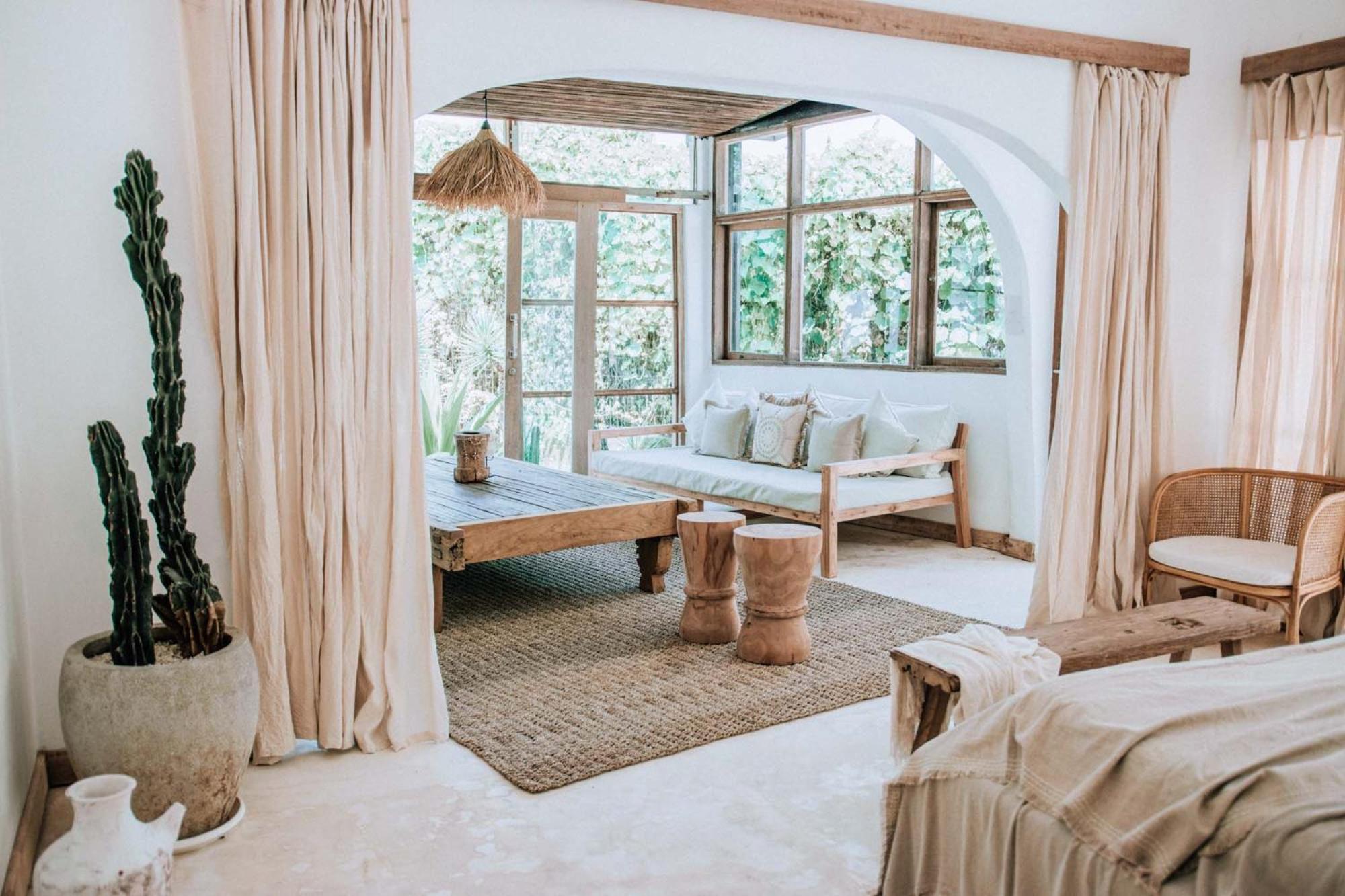 One-Bedroom Suite - Photo 9