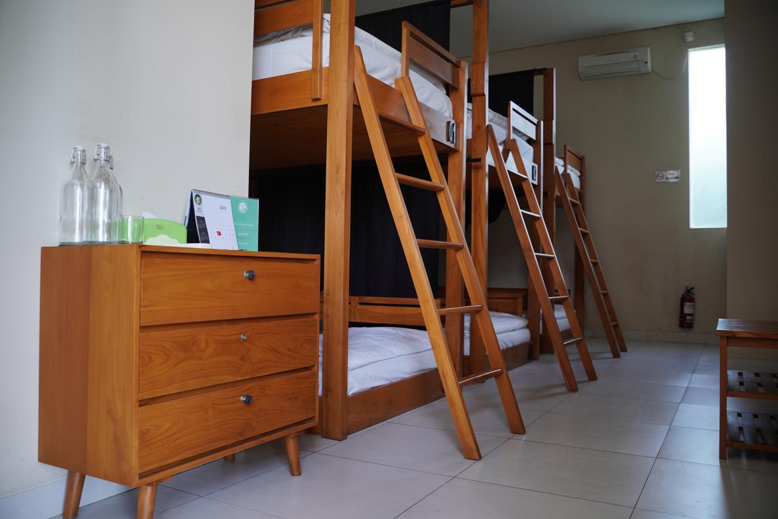 6-Bed Mixed Dormitory Room photo 1