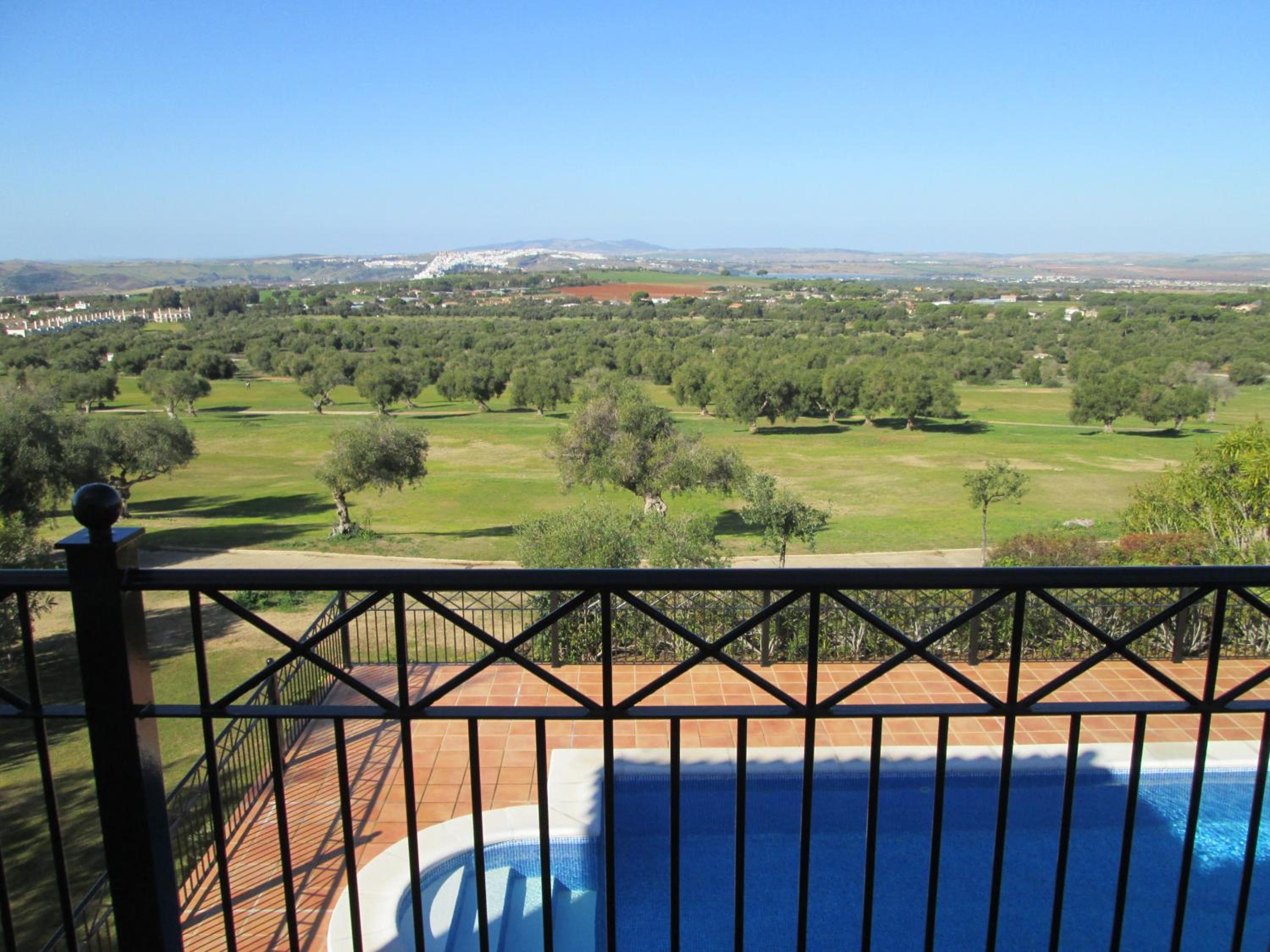 Four-Bedroom Villa with Private Pool (8 People) photo 2