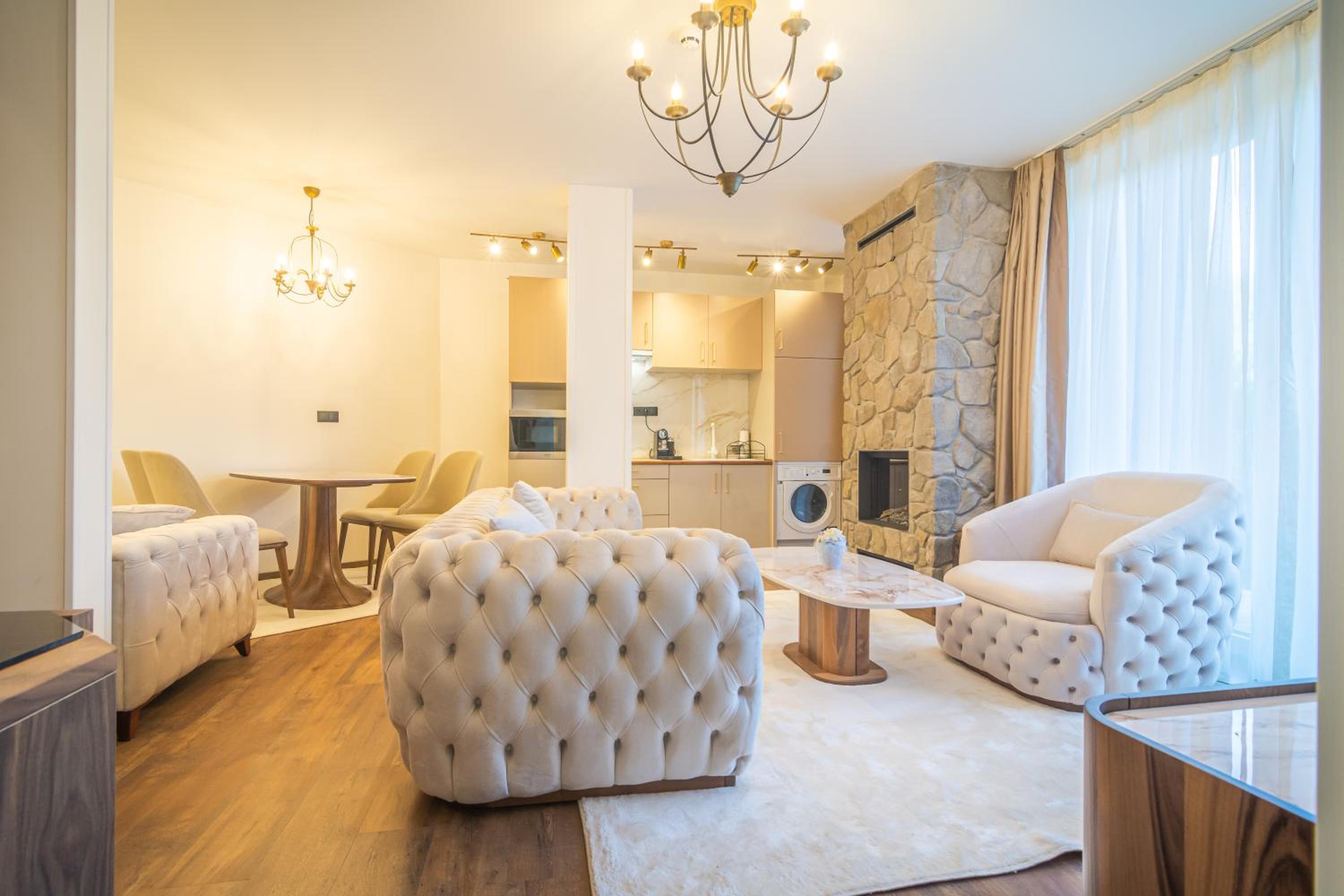 Apartment with Terrace - Photo 1