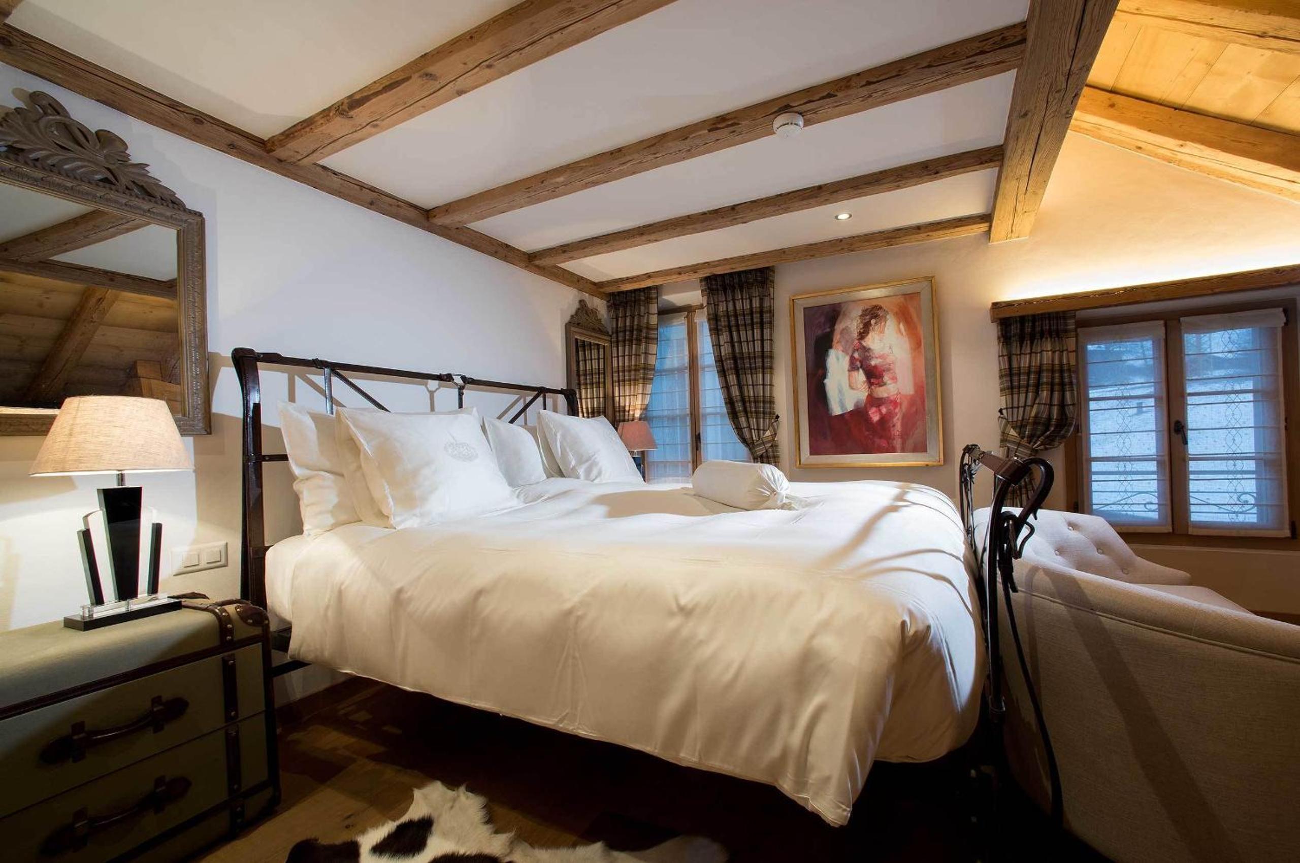 Suite 19 - Photo 6
