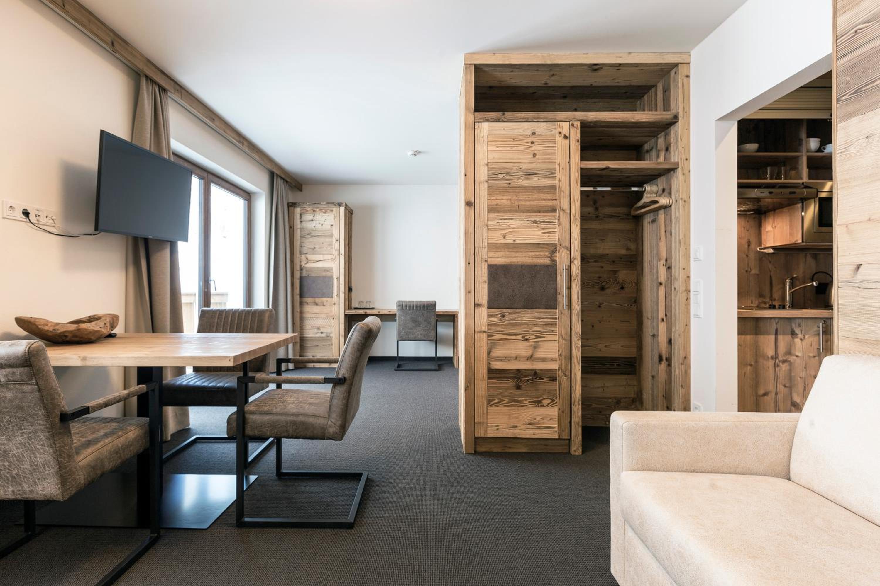 Junior Suite with Kitchenette