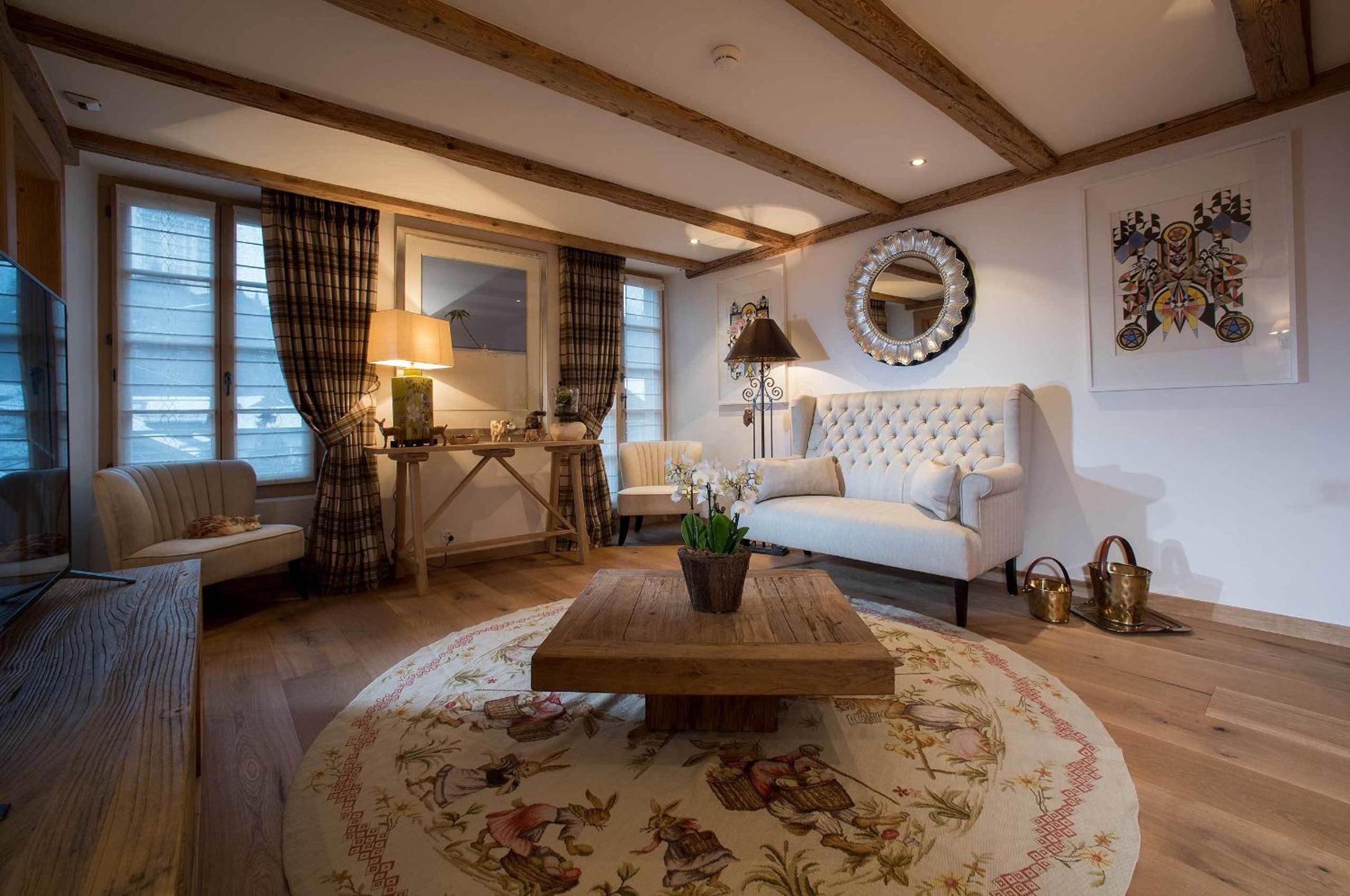 Suite 19 - Photo 2