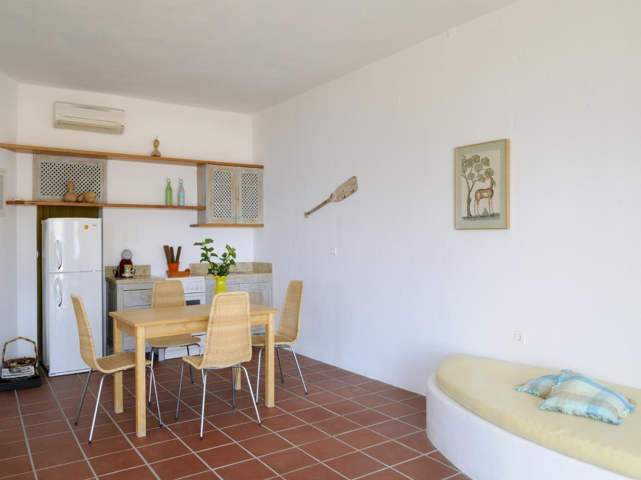One-Bedroom Apartment with Sea View - Photo 2