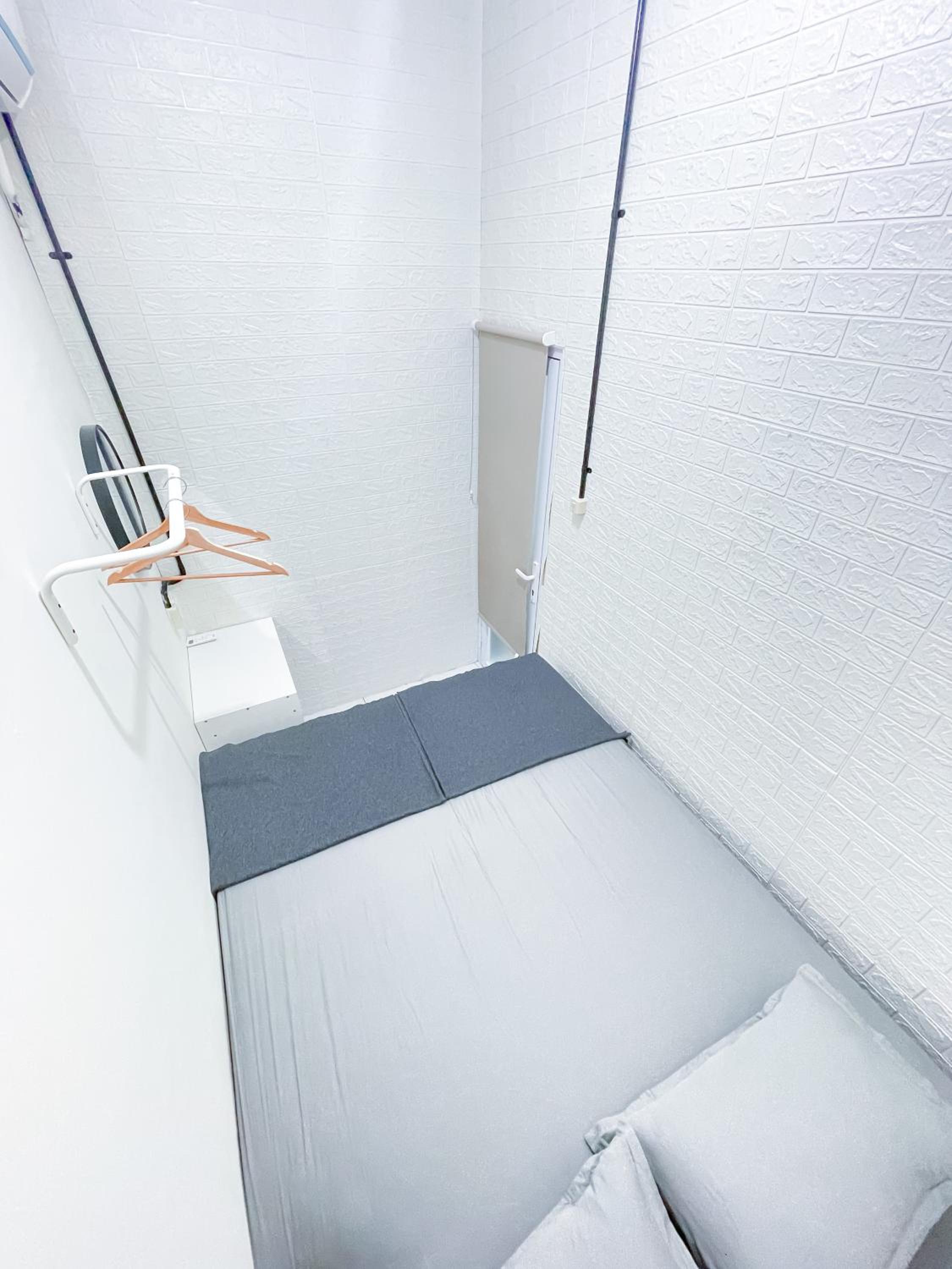 Double Room with Shared Bathroom photo 3