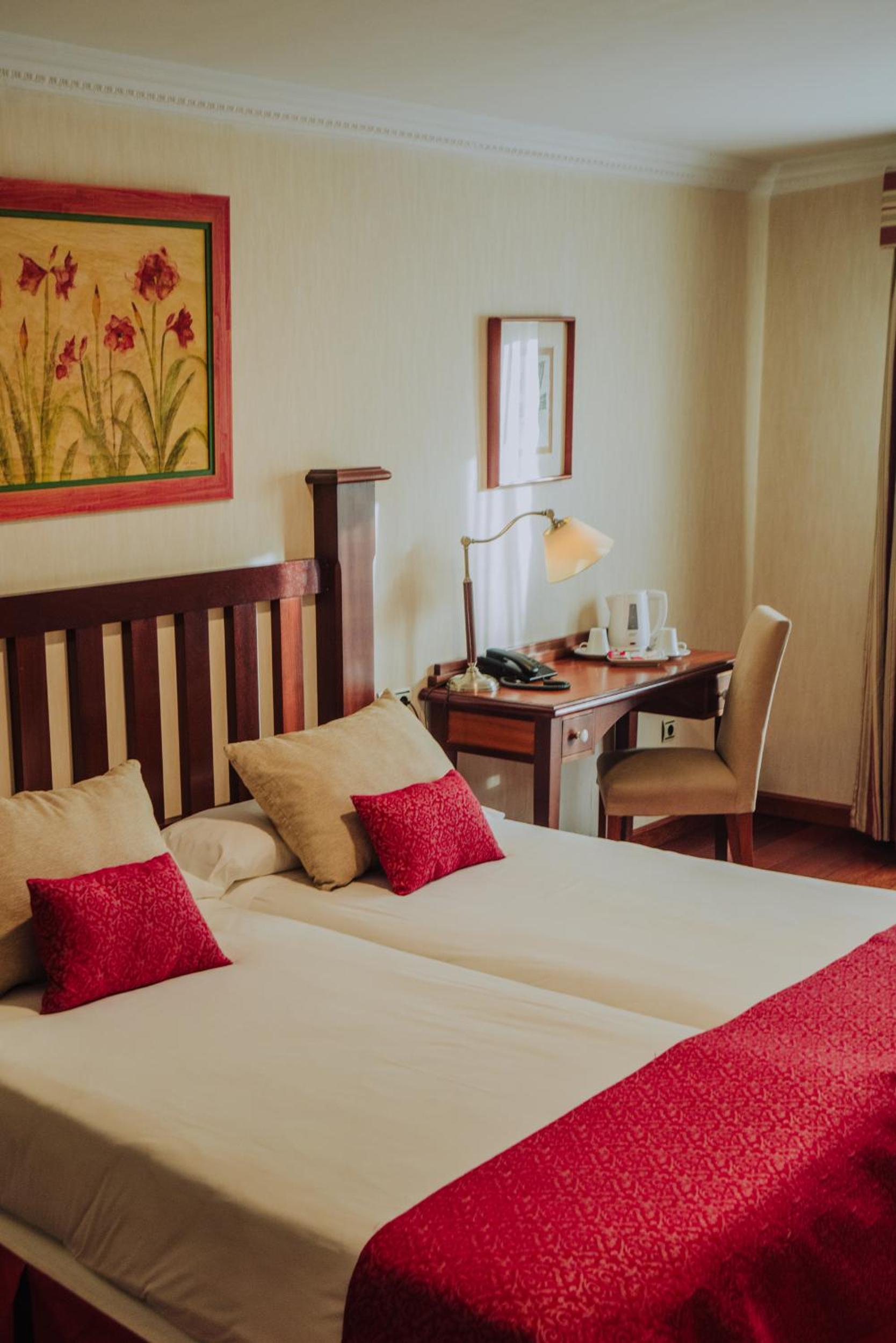 Habitación en el Ático con Vista al Jardín