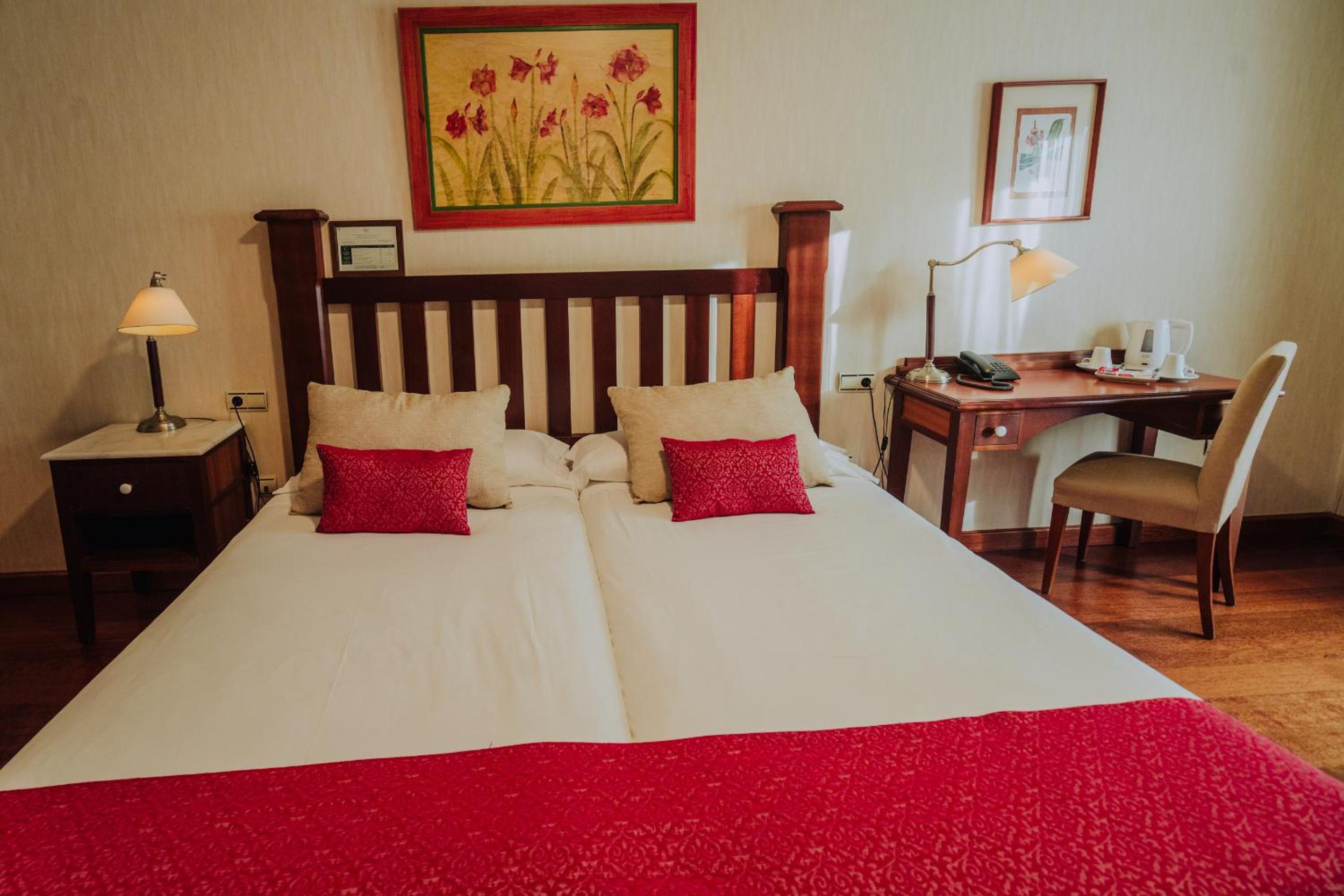 Habitación en el Ático con Vista al Jardín