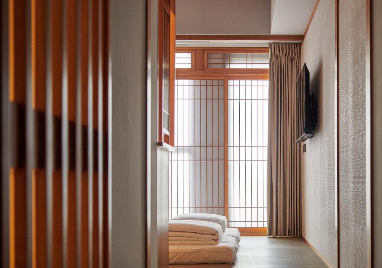 Japanese-Style Room with Mountain View photo 1