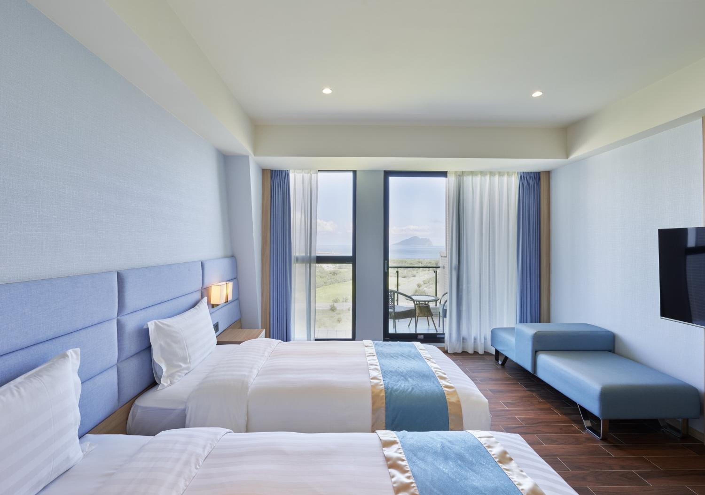 Twin Room with Sea View