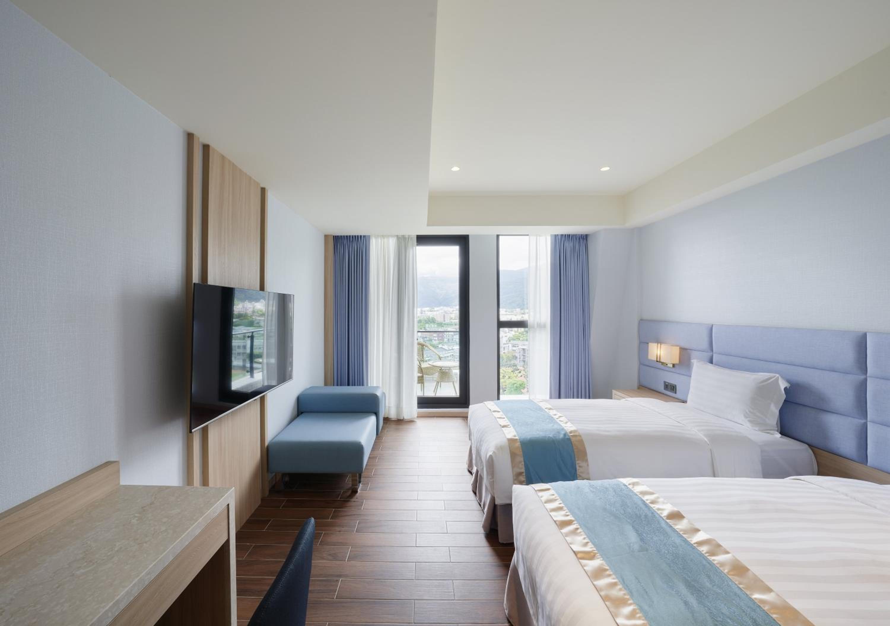 Twin Room with Mountain View photo 1