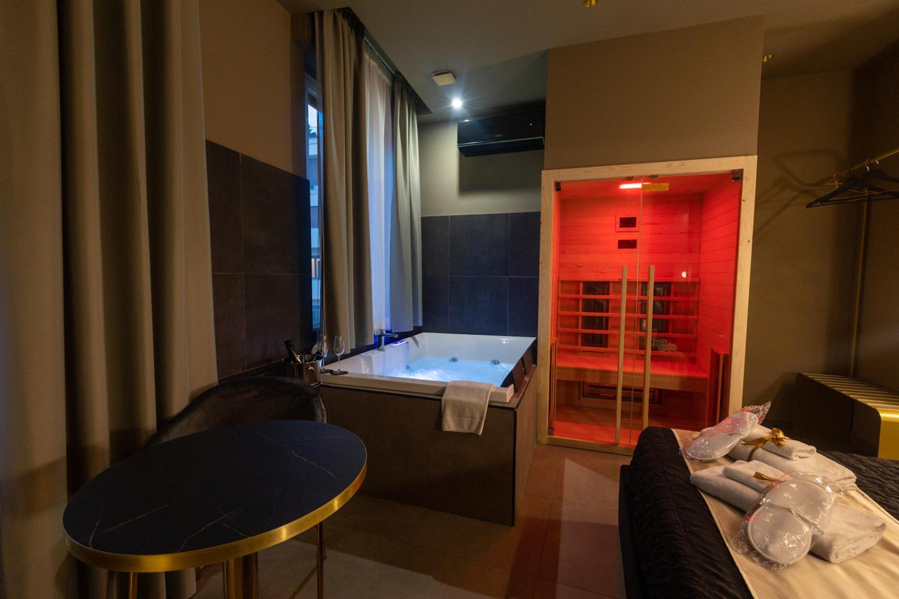 Queen Room with Spa Bath - Photo 5