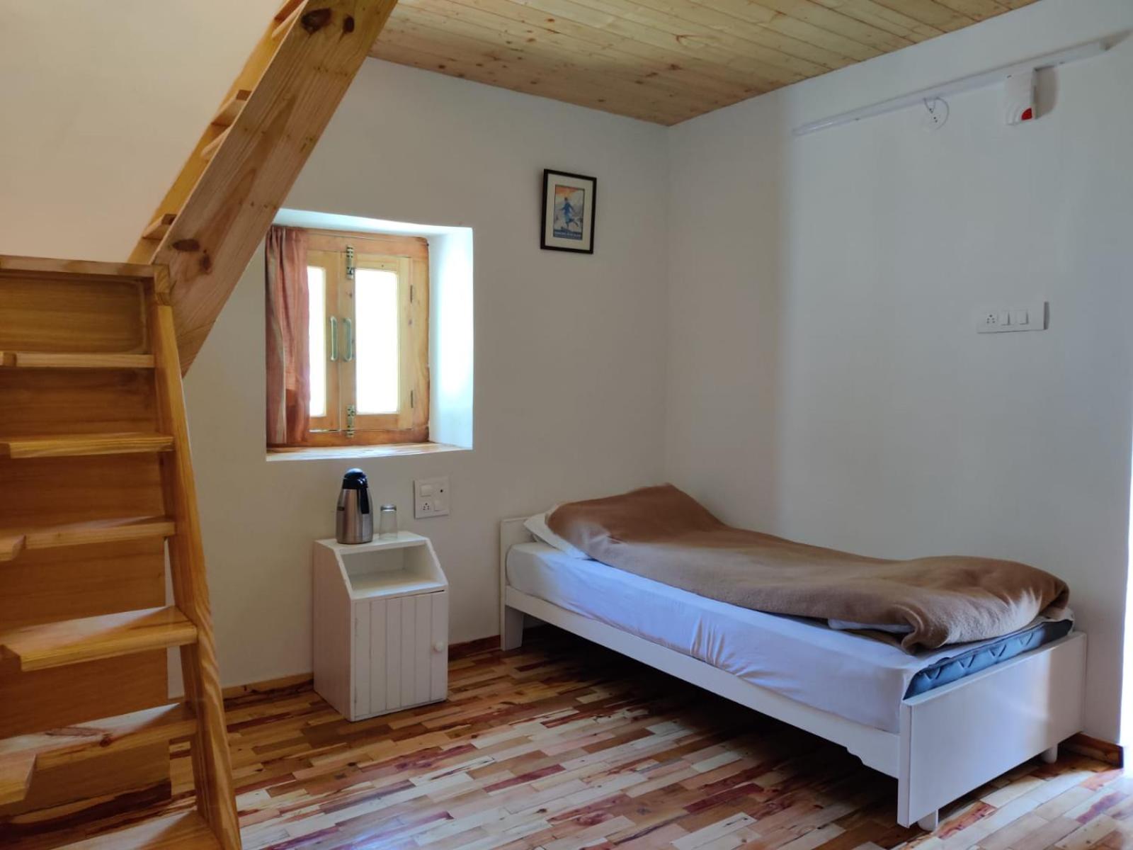 Basic Triple Room