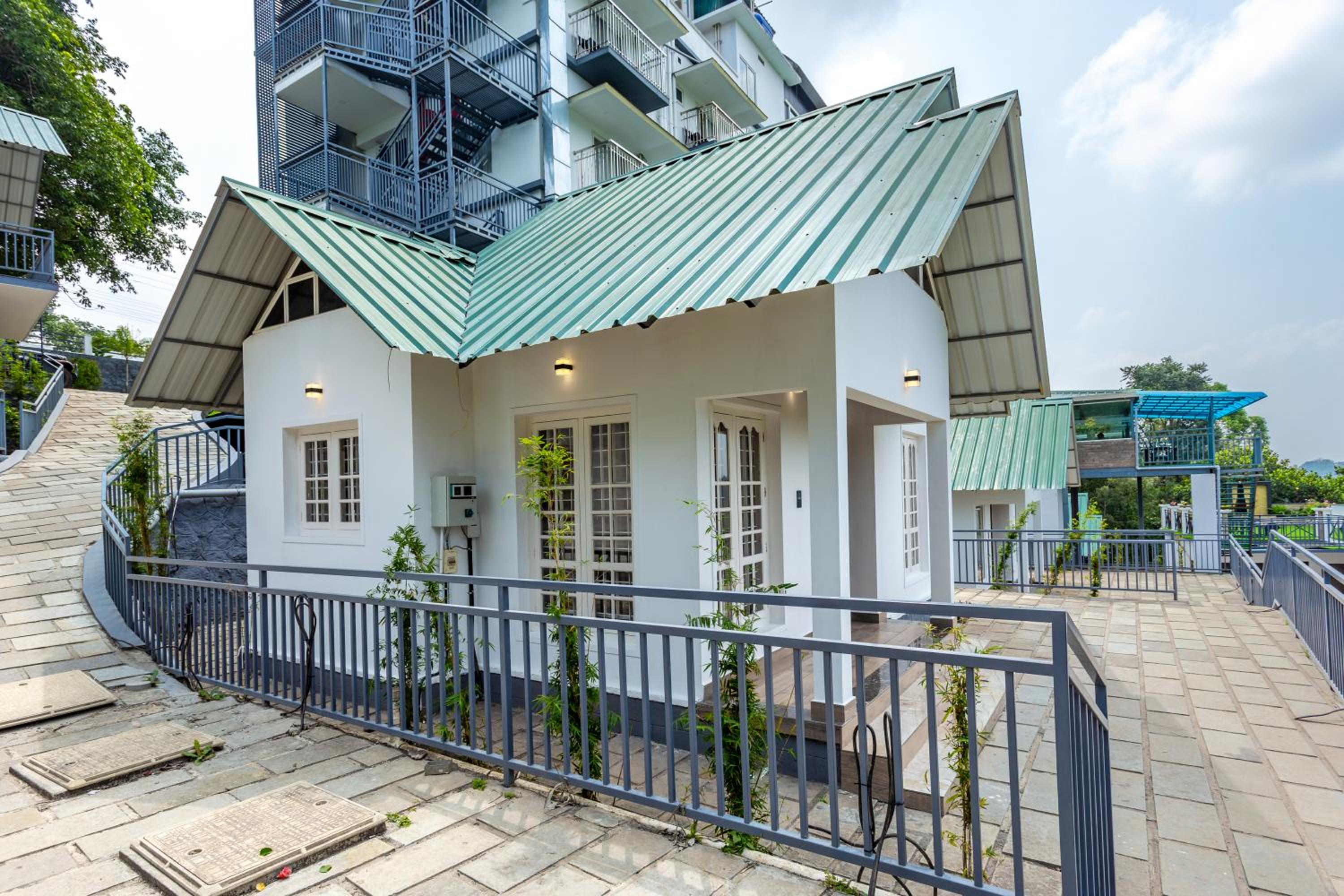 Villa - Photo 3