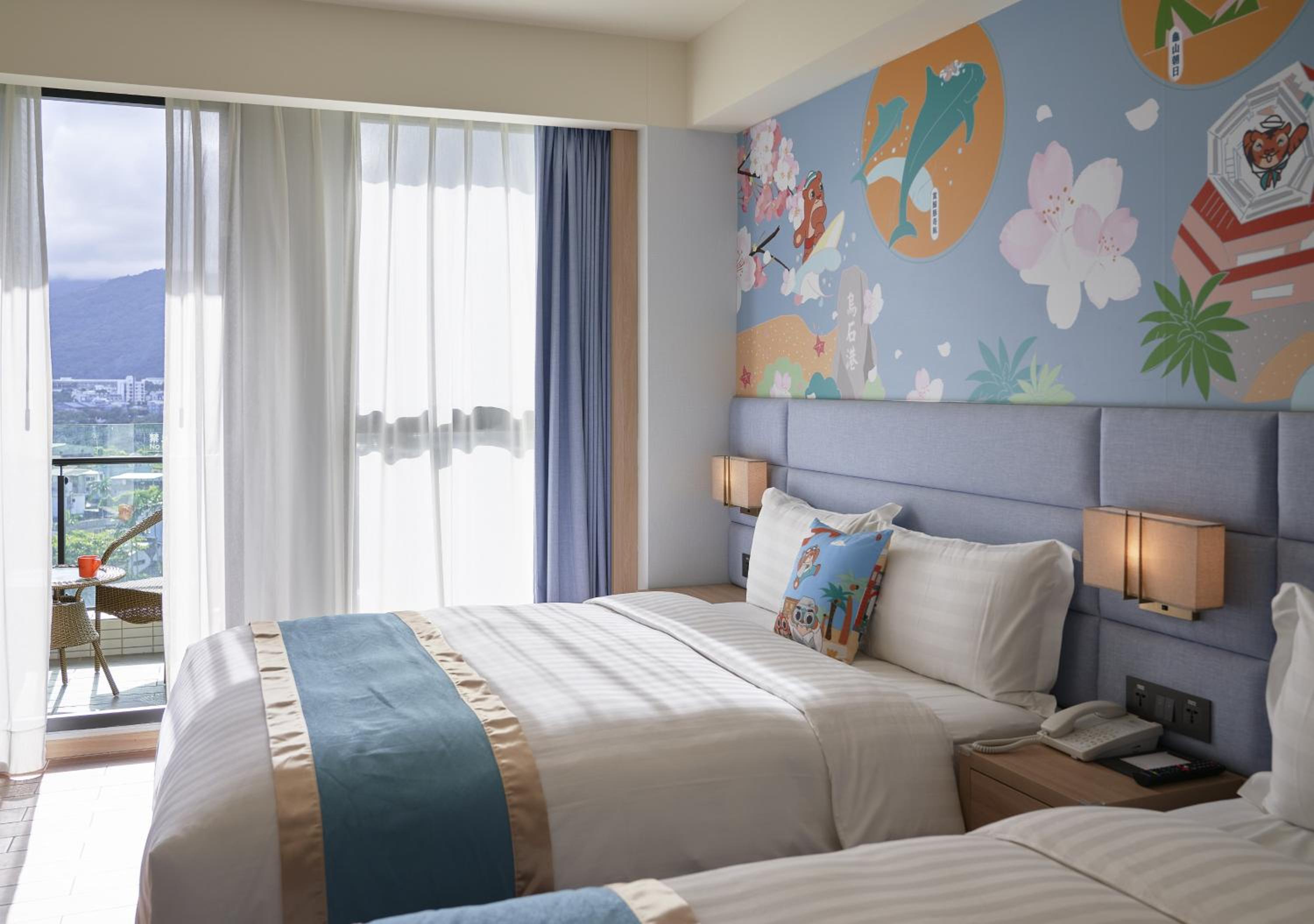 Kid-themed Family Room with Mountain View photo 1