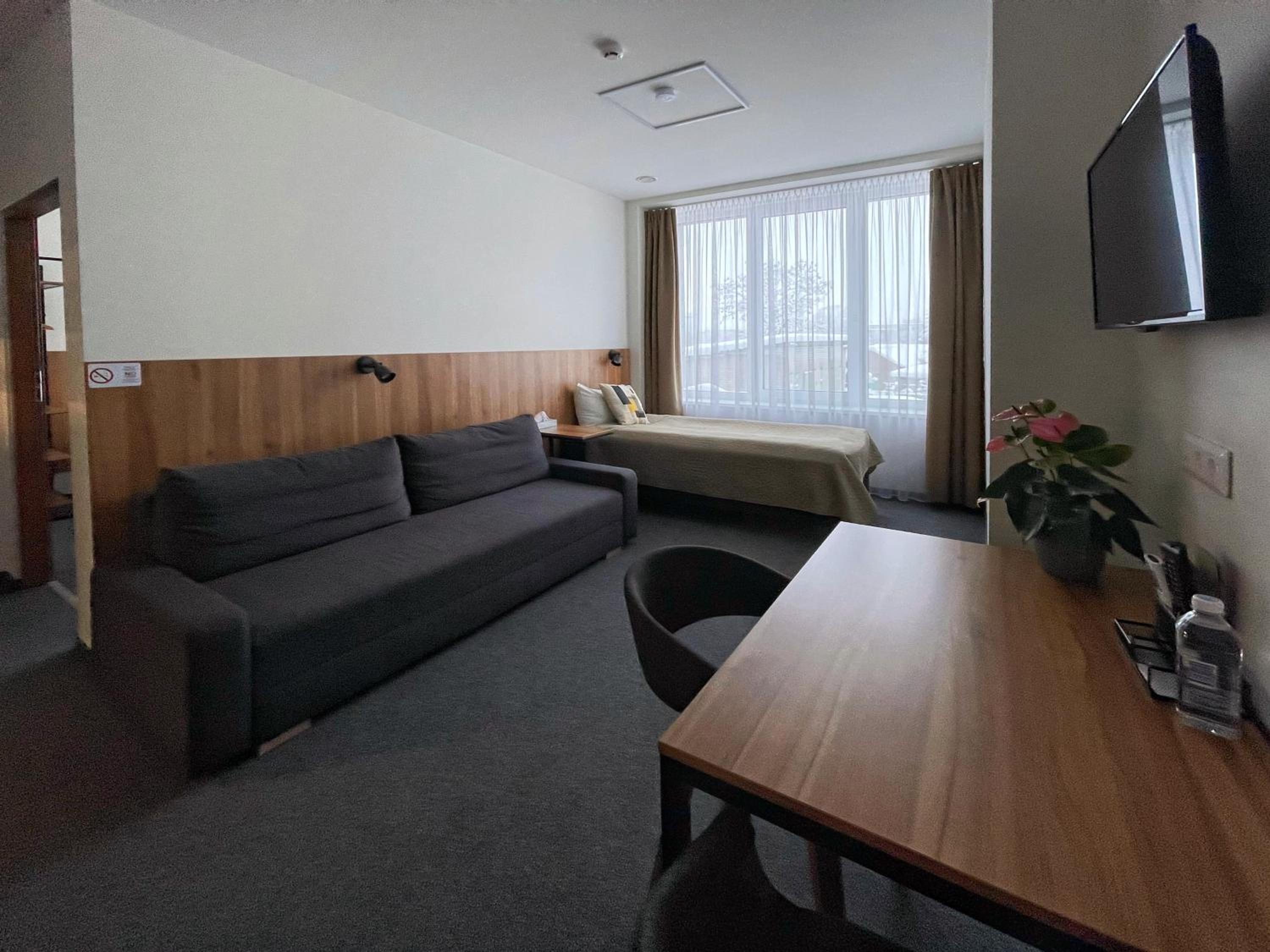 Studio Apartment - Photo 9