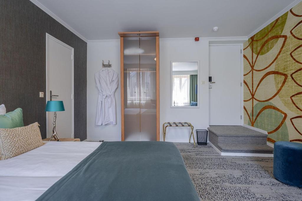 Cool Village Side Room photo 3