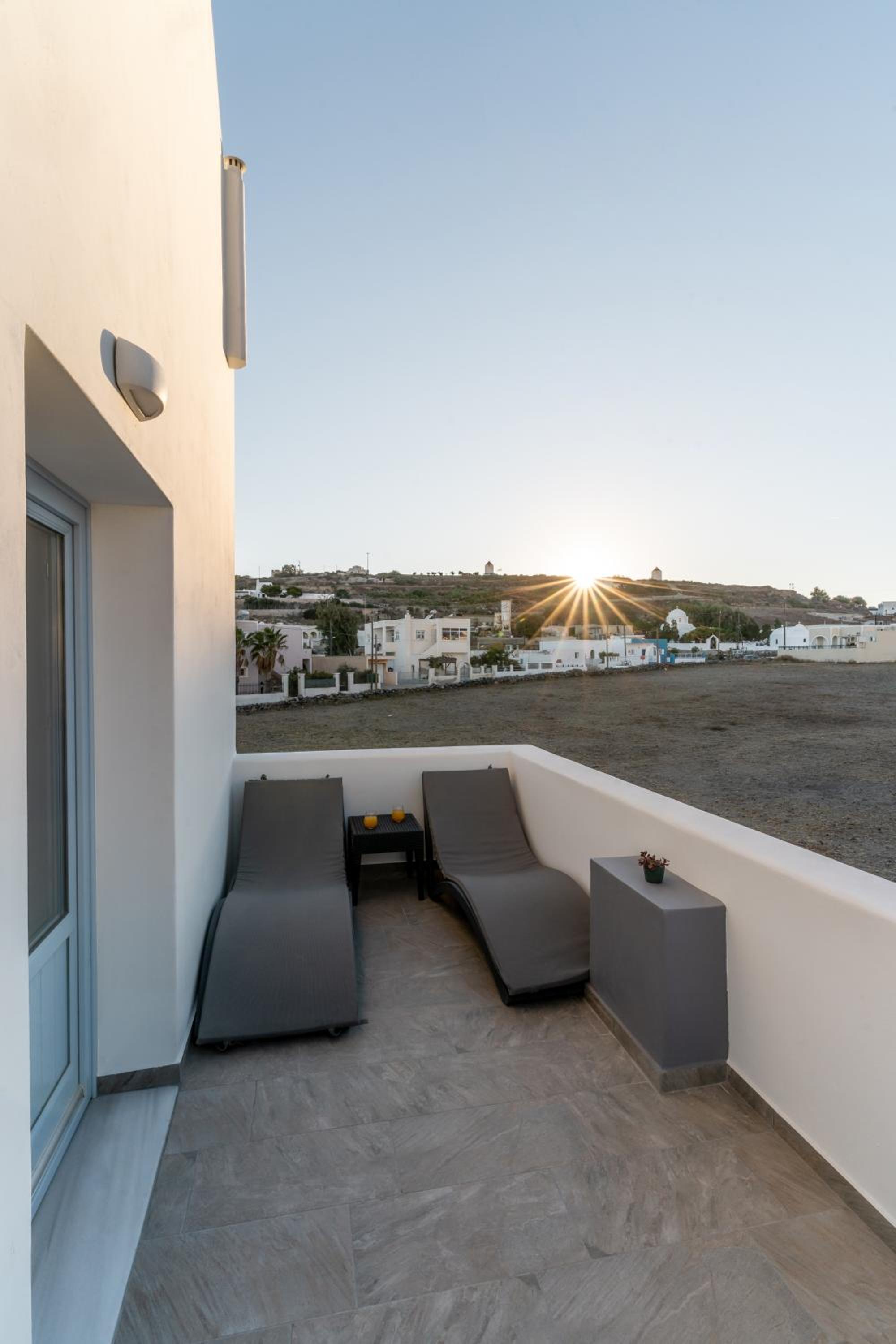 Sea View Suite with Private Hot tub - Photo 35