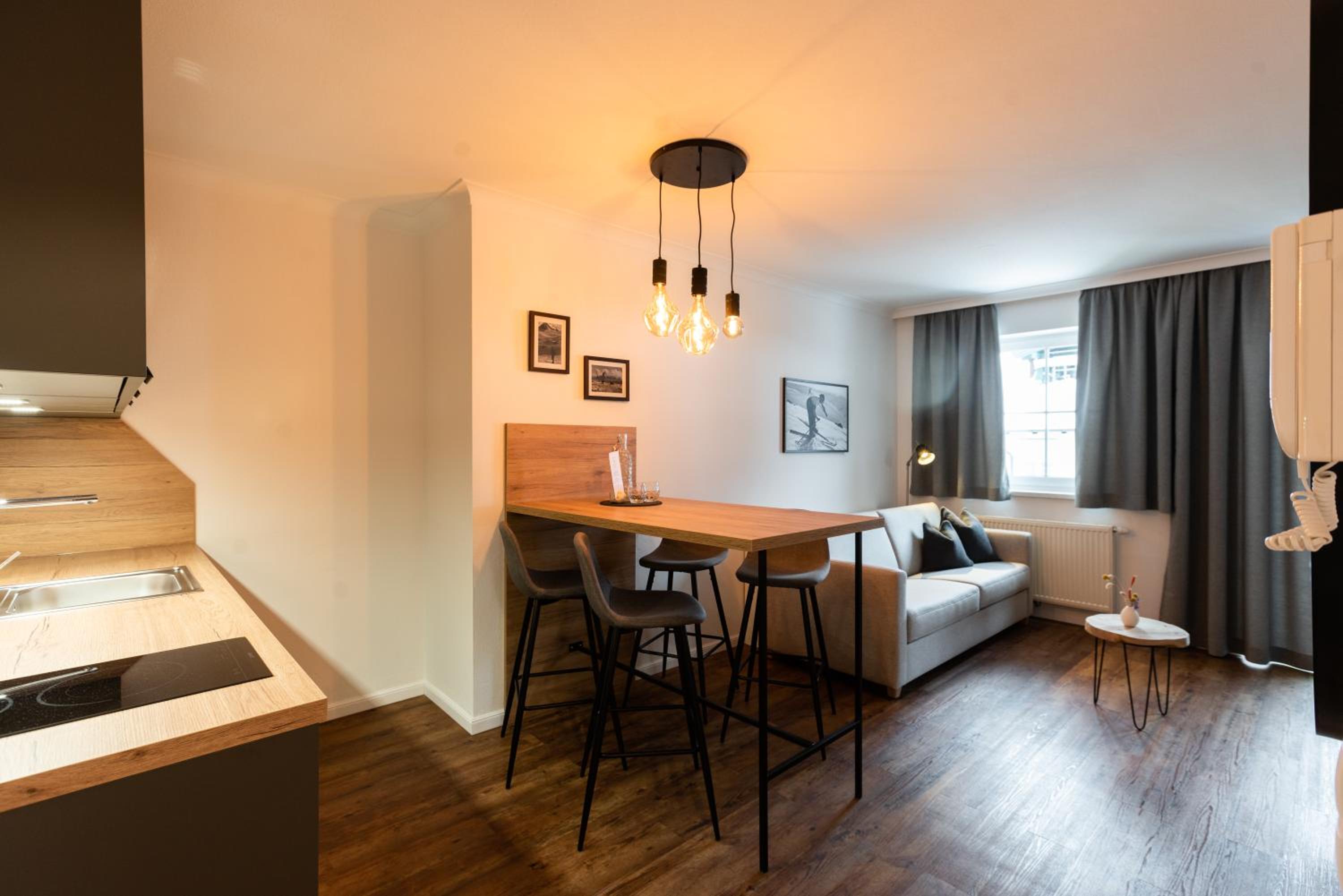 Family Suite with Balcony photo 3