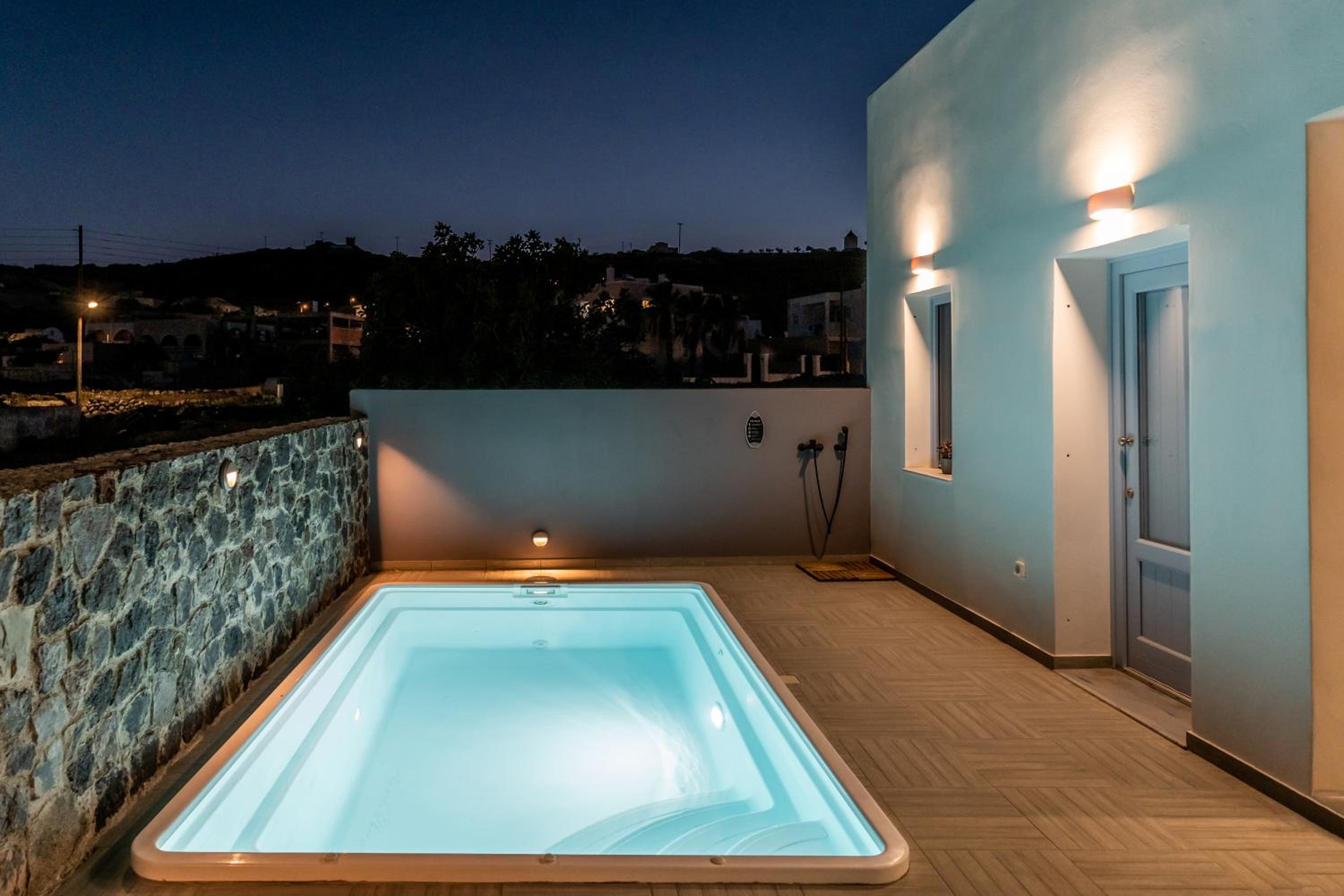 Suite with Private Heated Pool - Photo 31