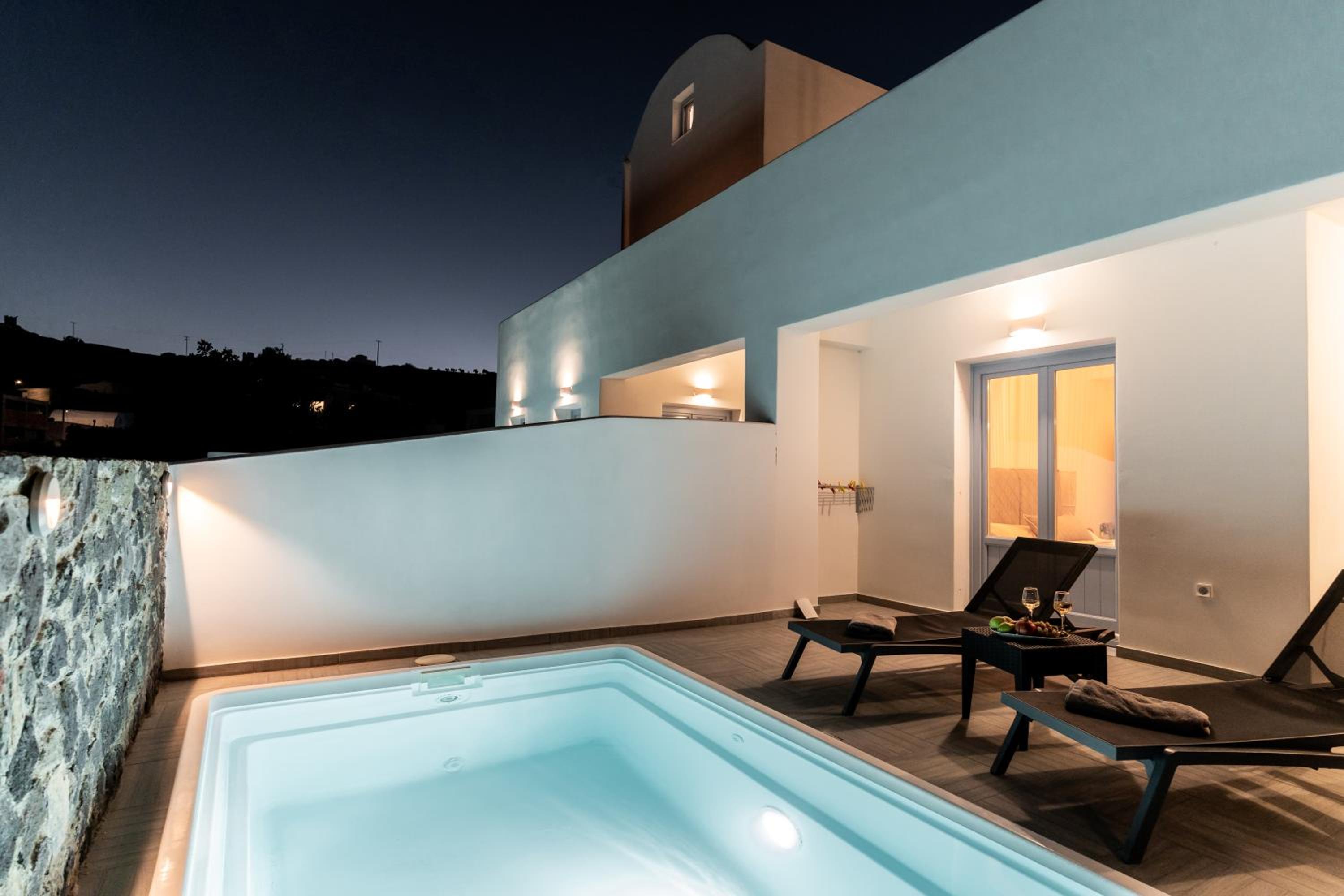 Suite with Private Heated Pool - Photo 35