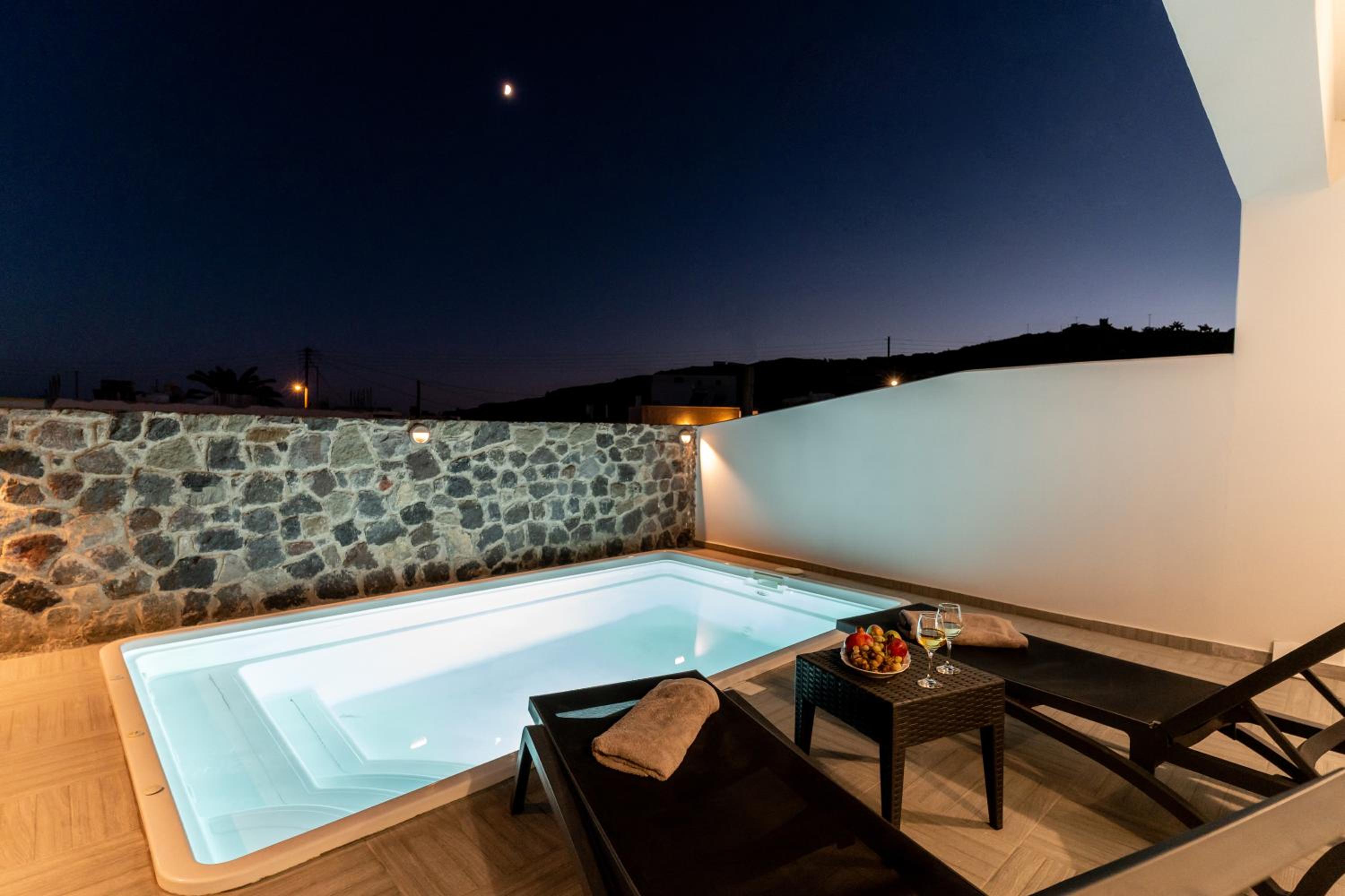 Suite with Private Heated Pool - Photo 36