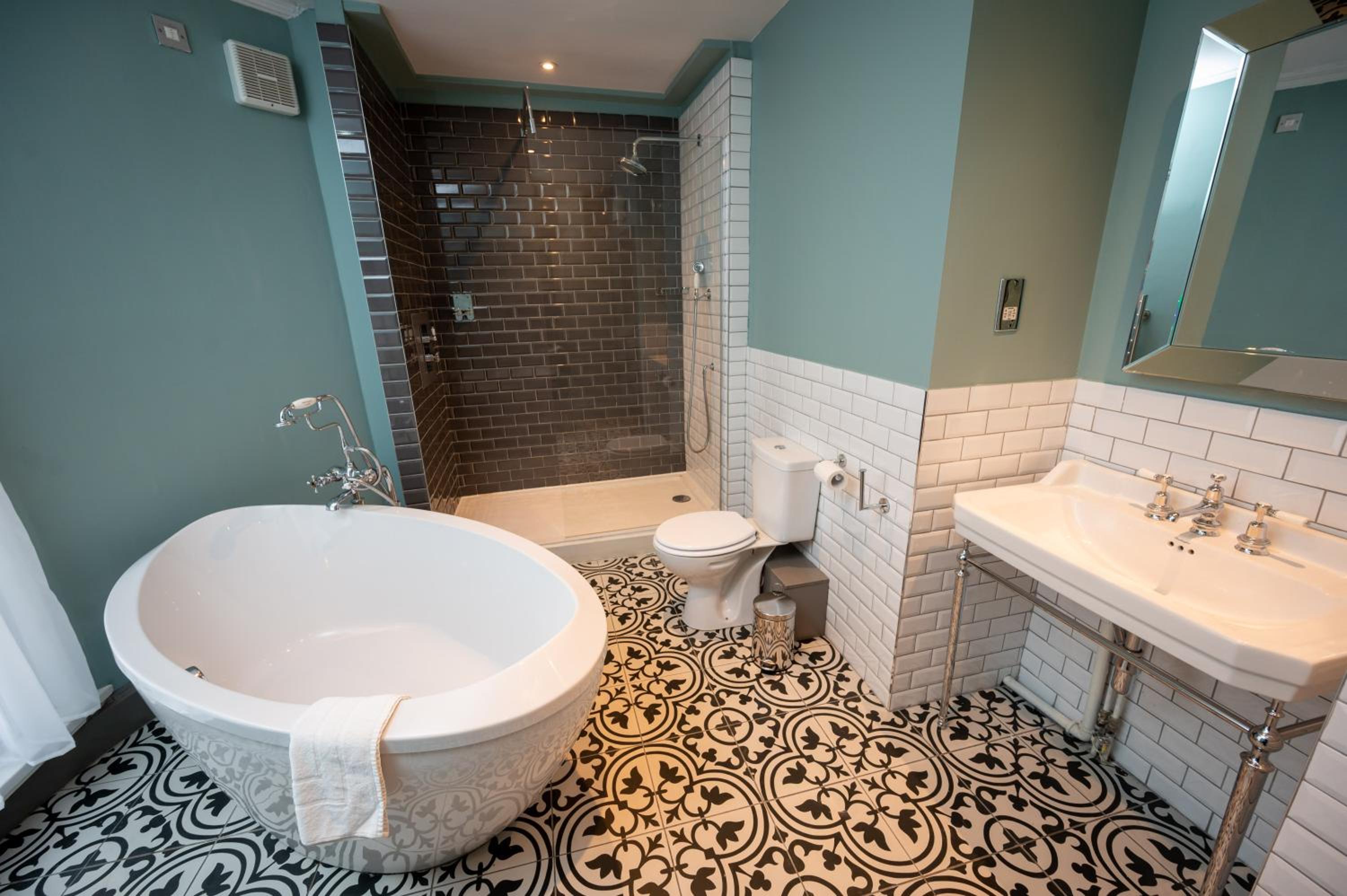 Superior Double Room - Photo 8