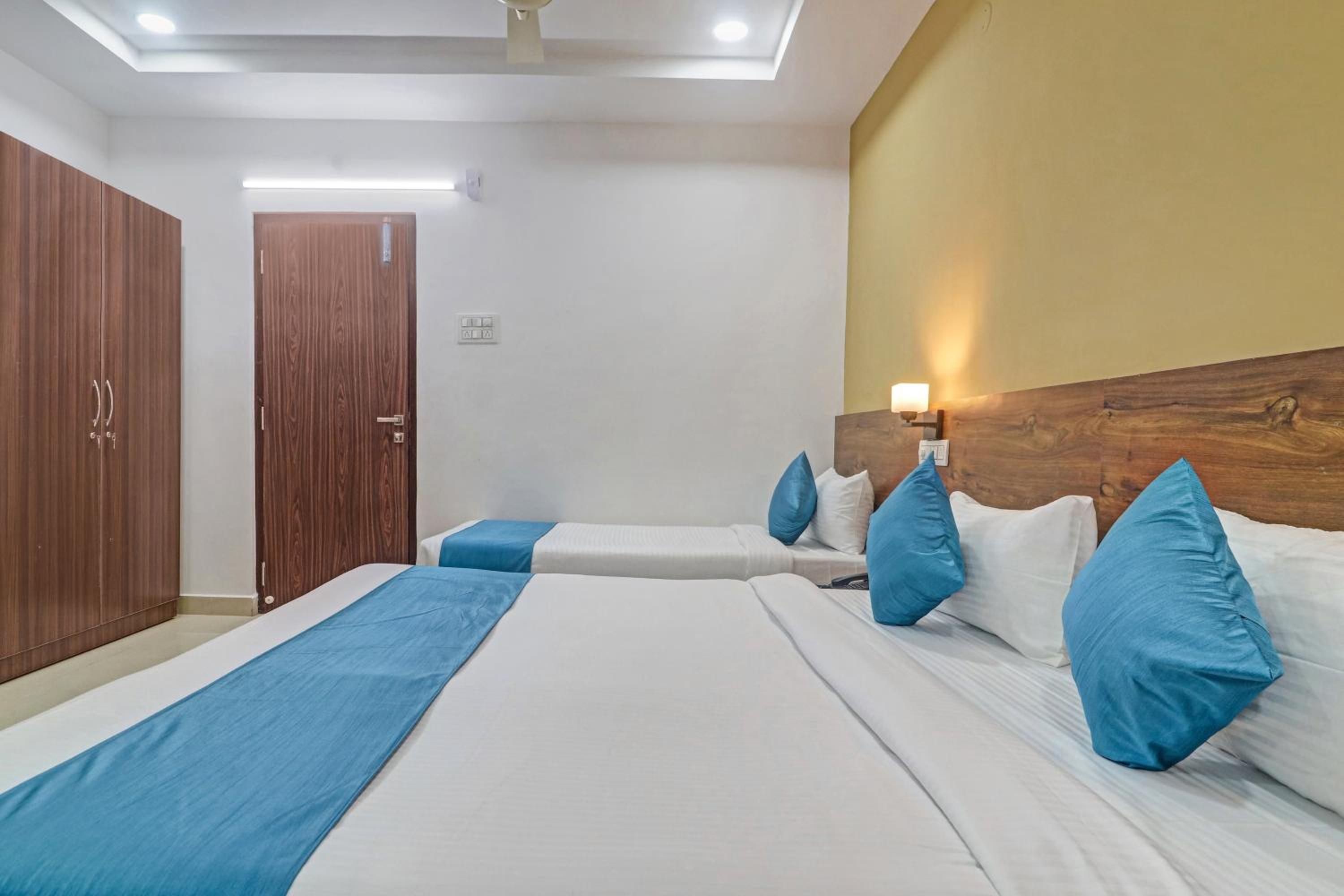 Triple Room with Balcony photo 2