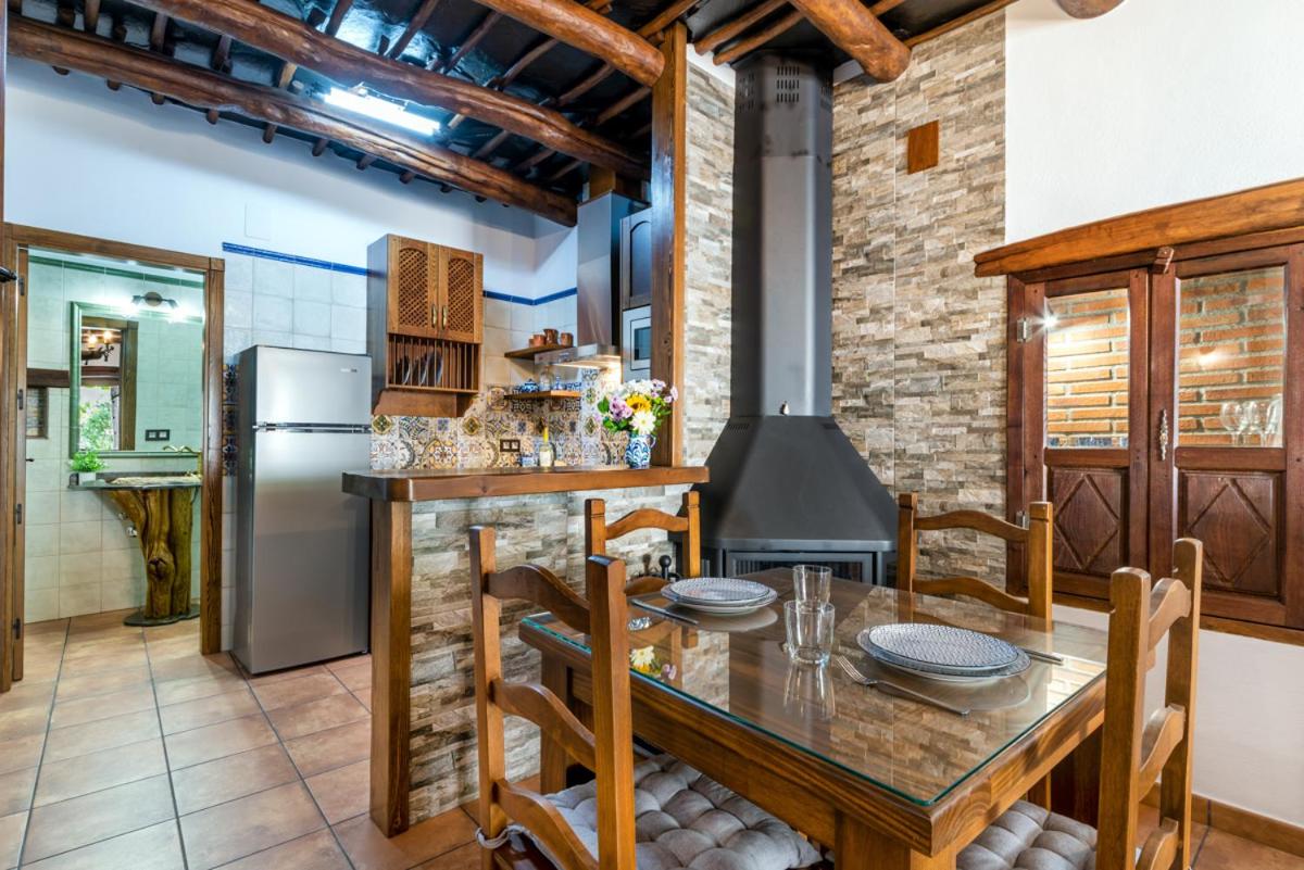 Apartment with Terrace photo 2