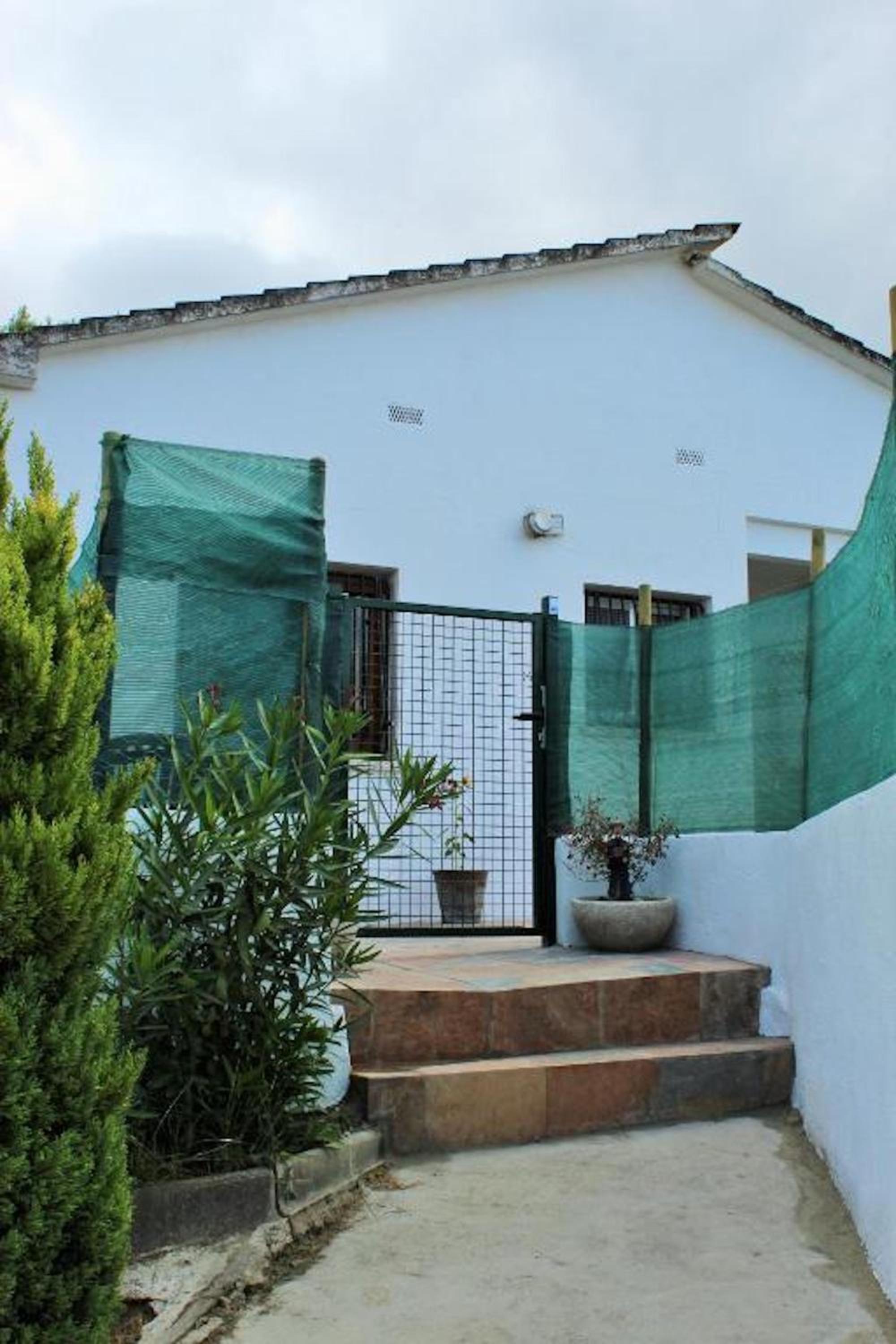 Two-Bedroom House with swimming -pool  photo 2