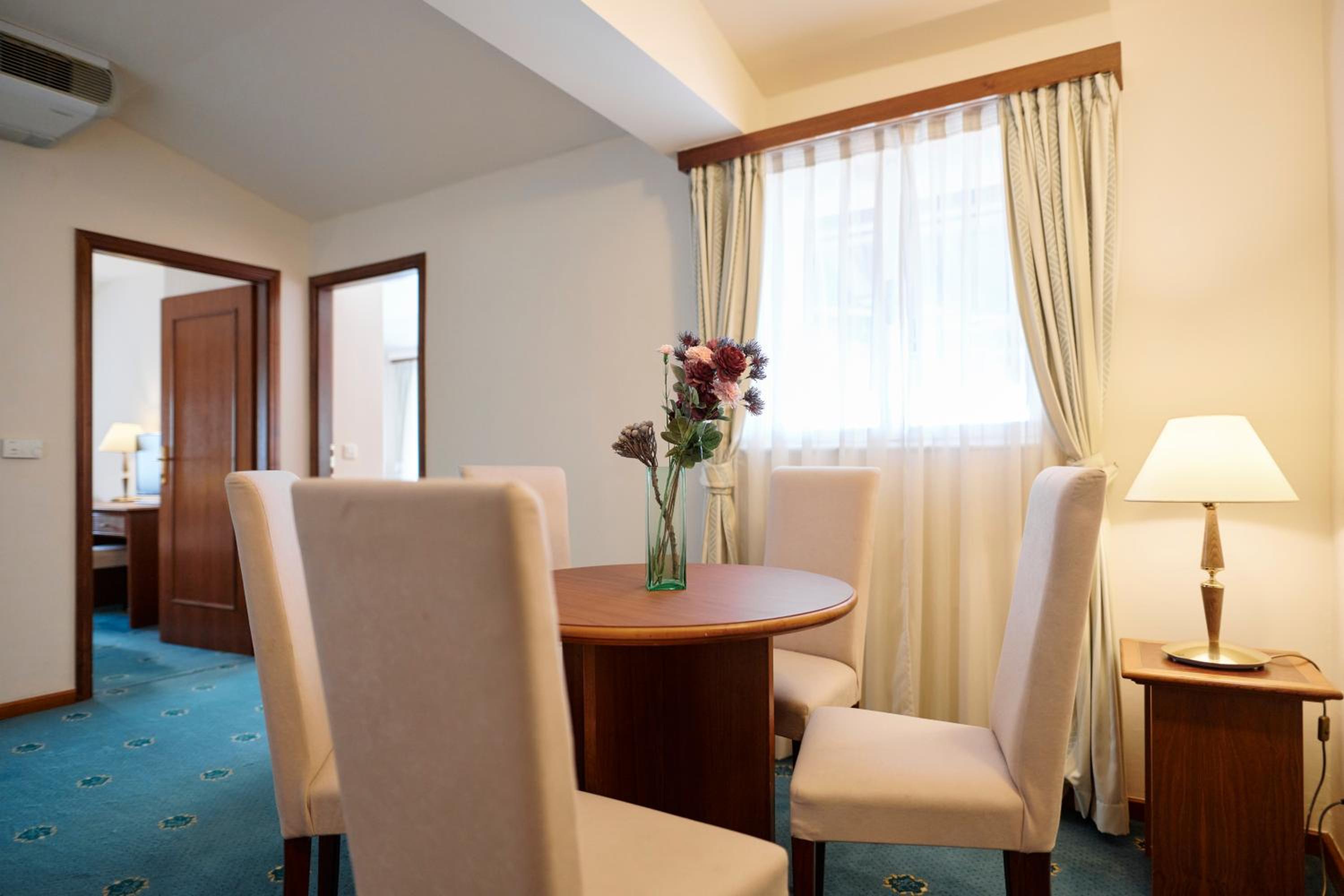 Suite with Sea View - Photo 4