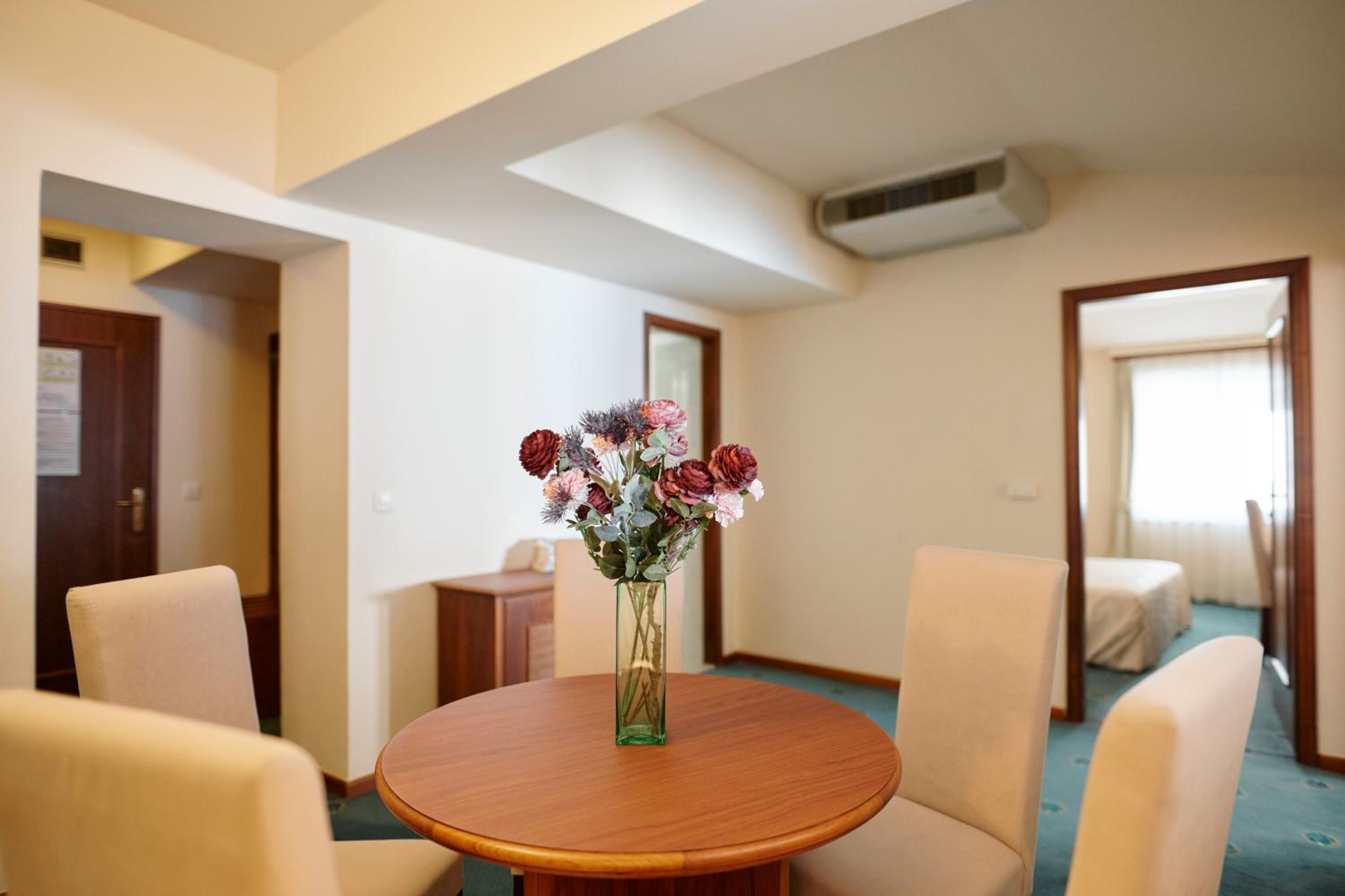 Suite with Sea View - Photo 5