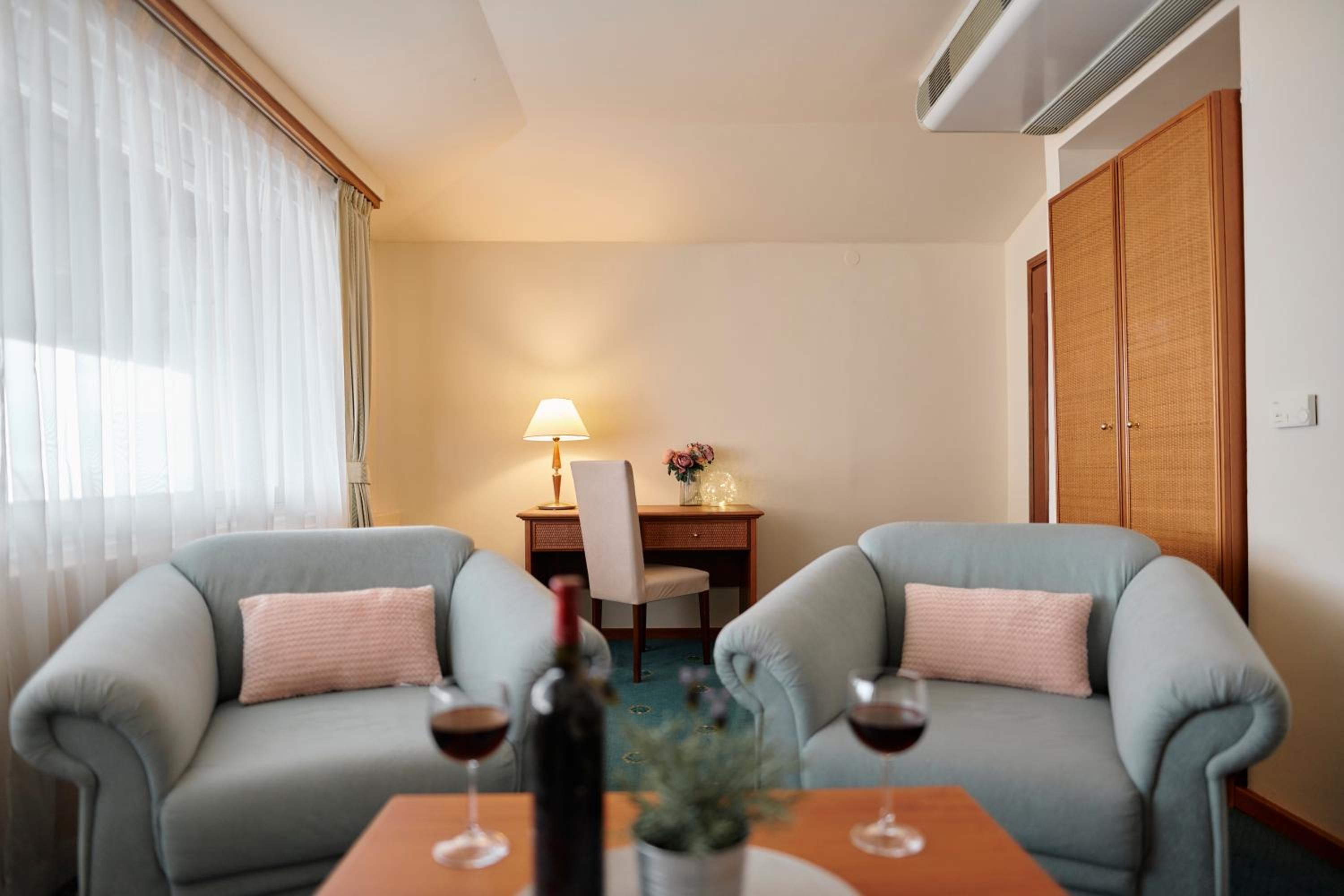 Suite with Sea View - Photo 6