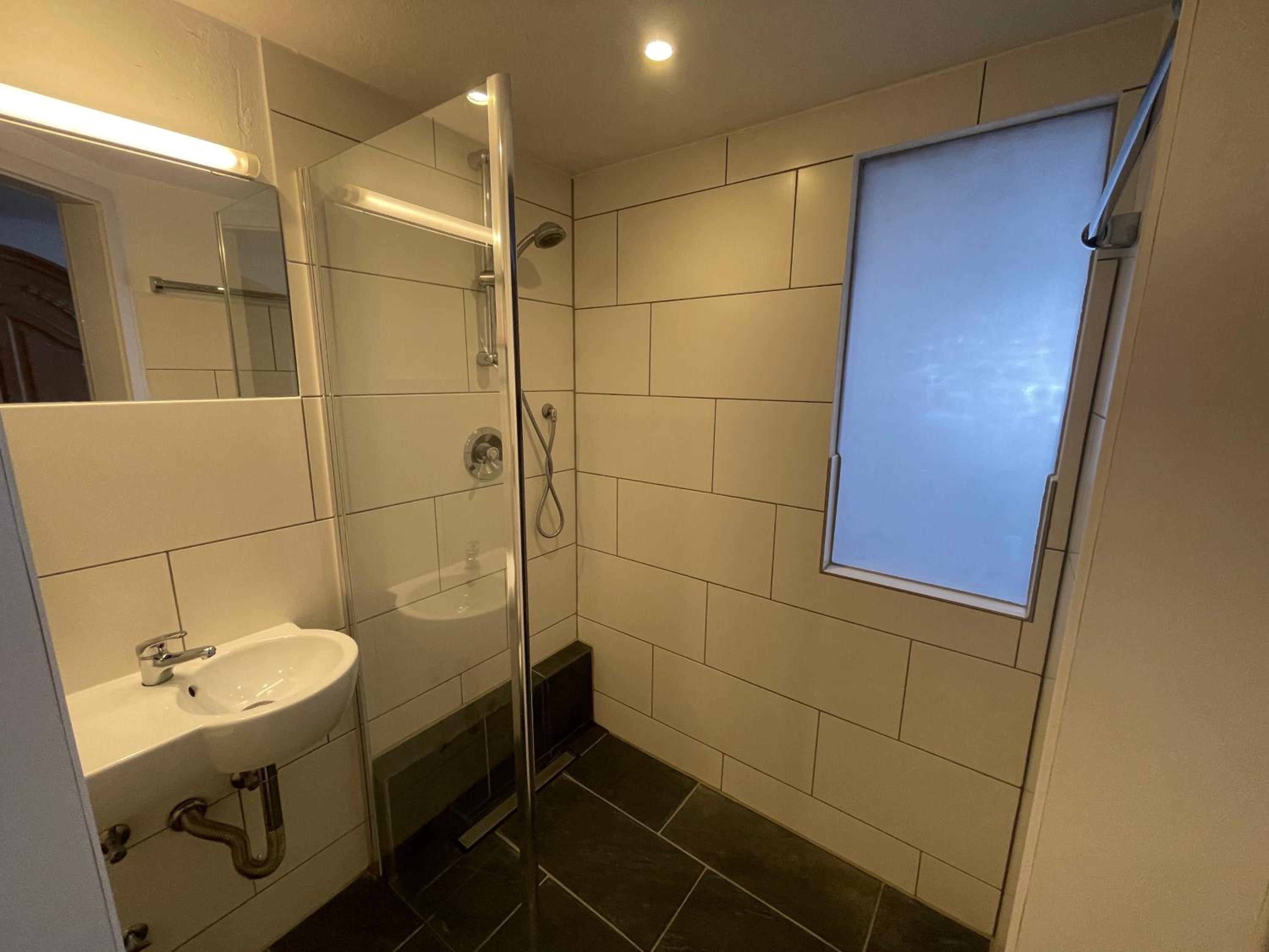 Doppelzimmer Budget photo 3