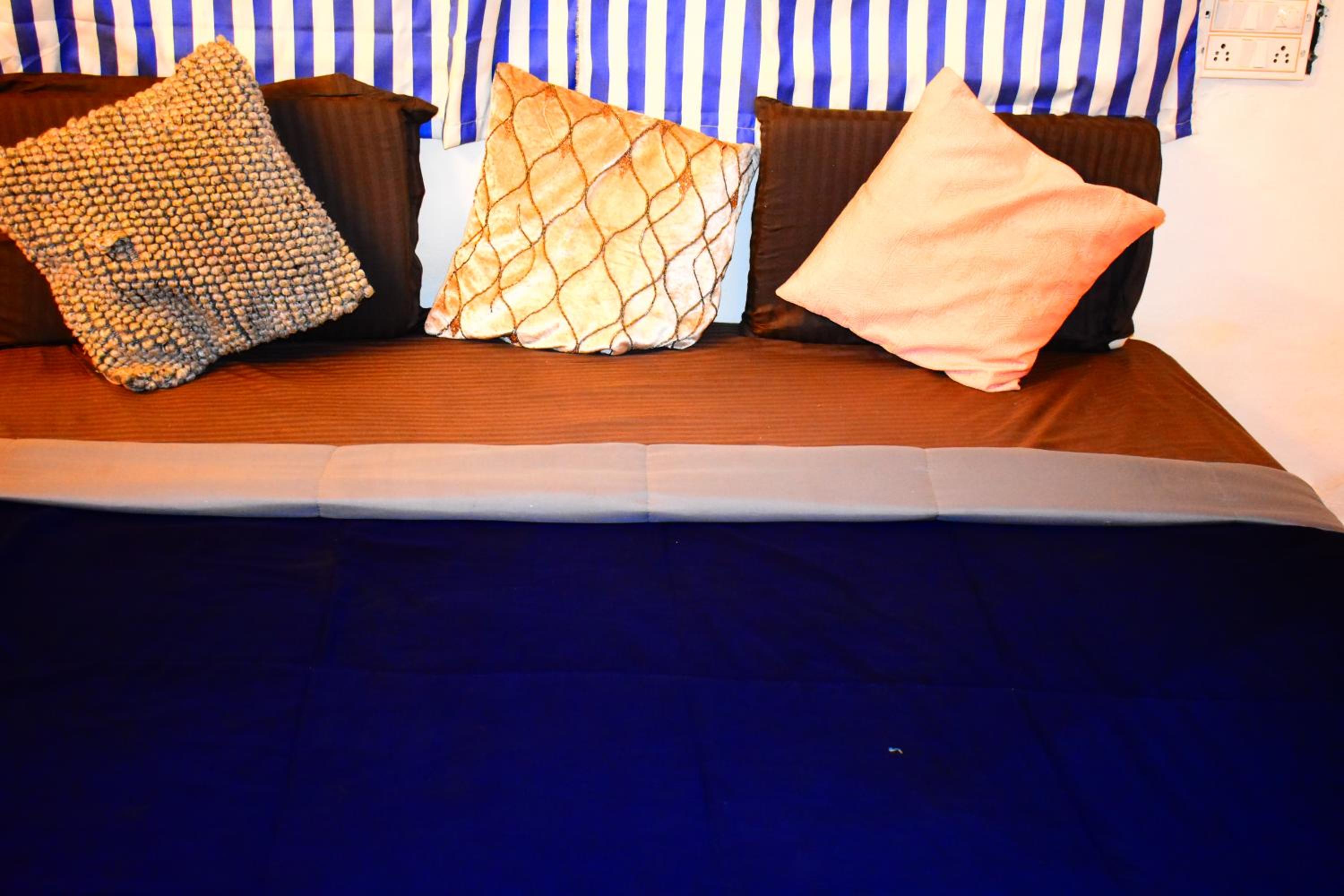 Deluxe Double Room - Photo 8