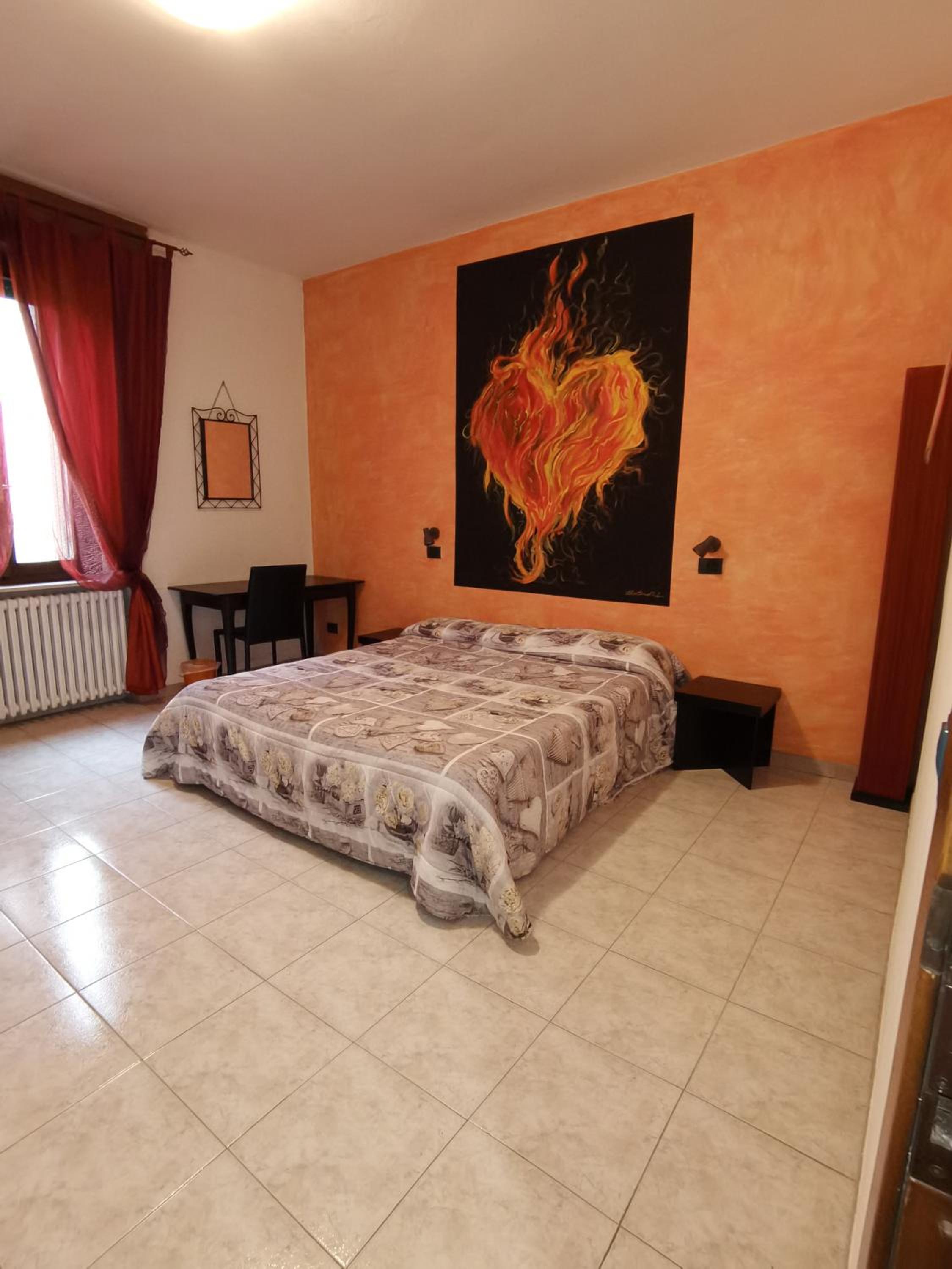 Large Double or Twin Room