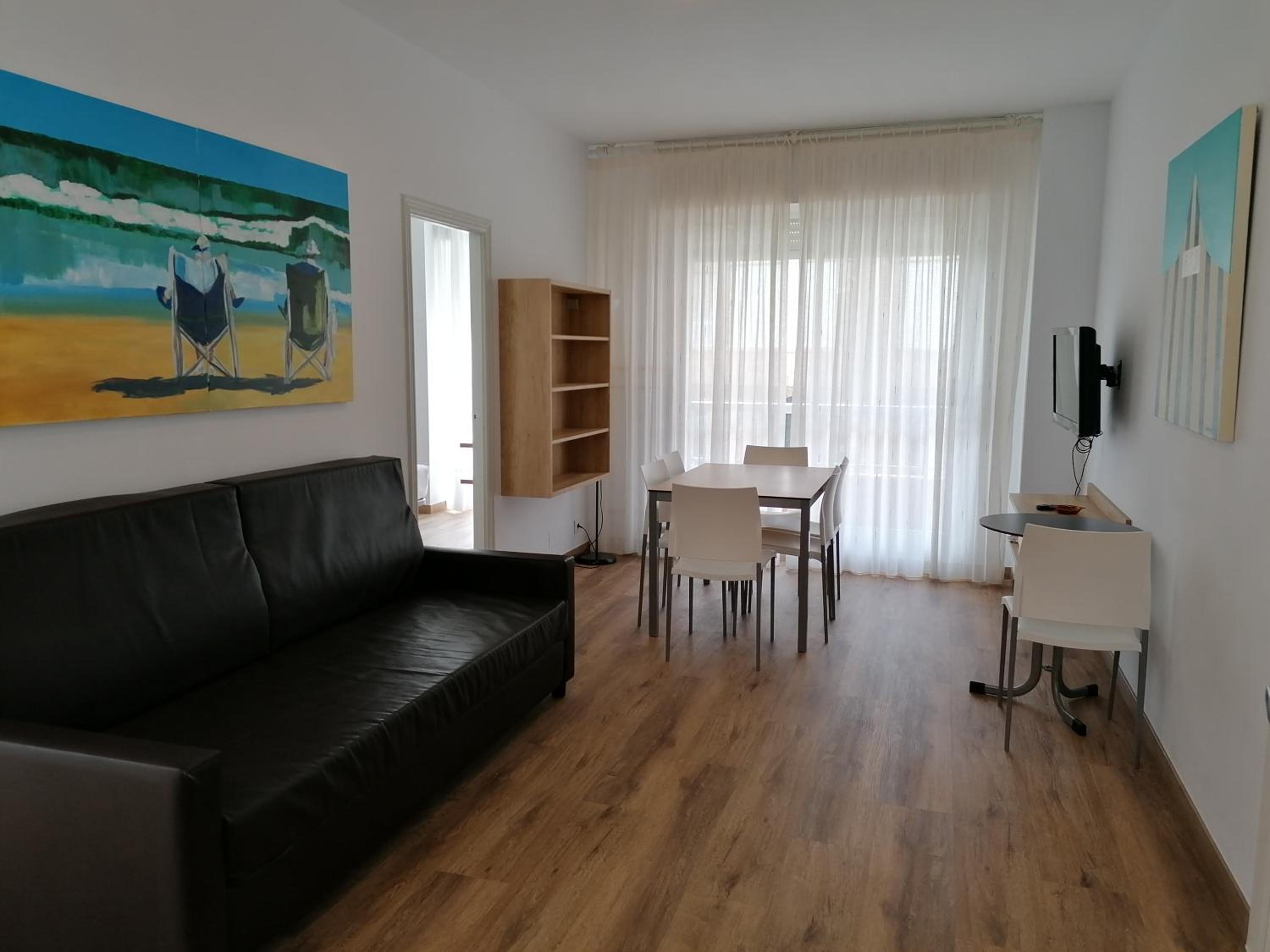 Three-Bedroom Apartment photo 3