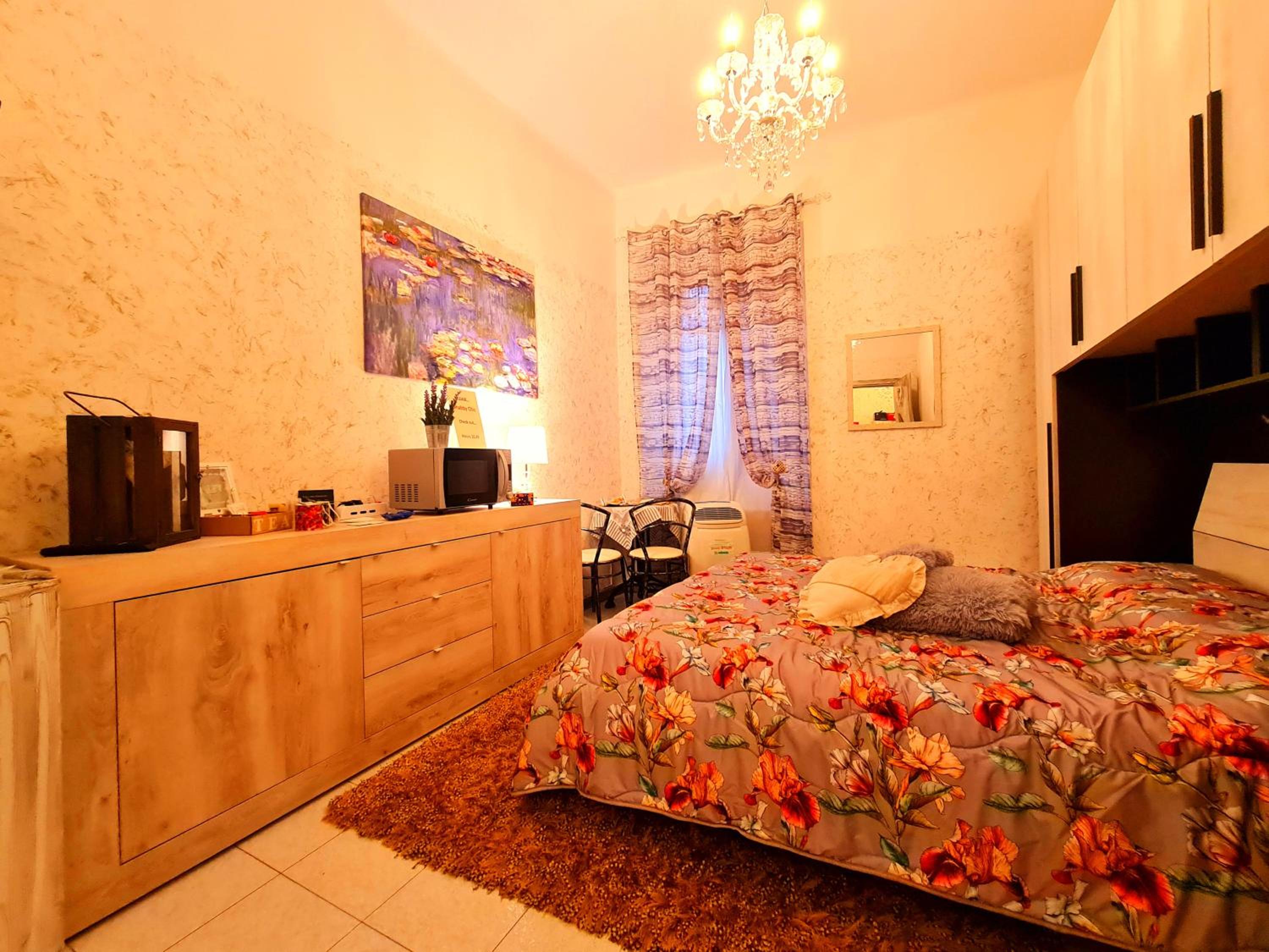 Deluxe Room - Photo 8