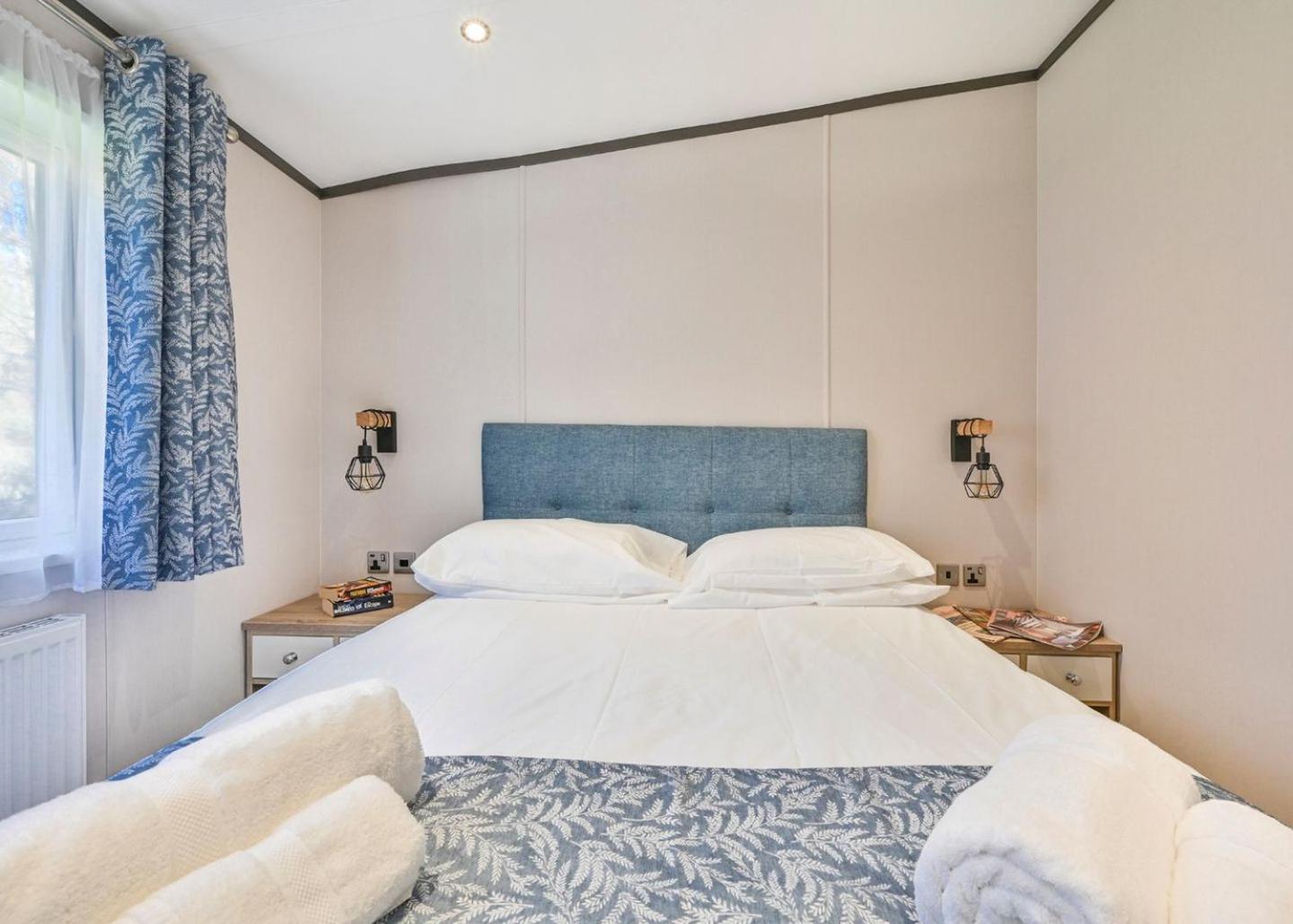 Two-Bedroom House photo 2