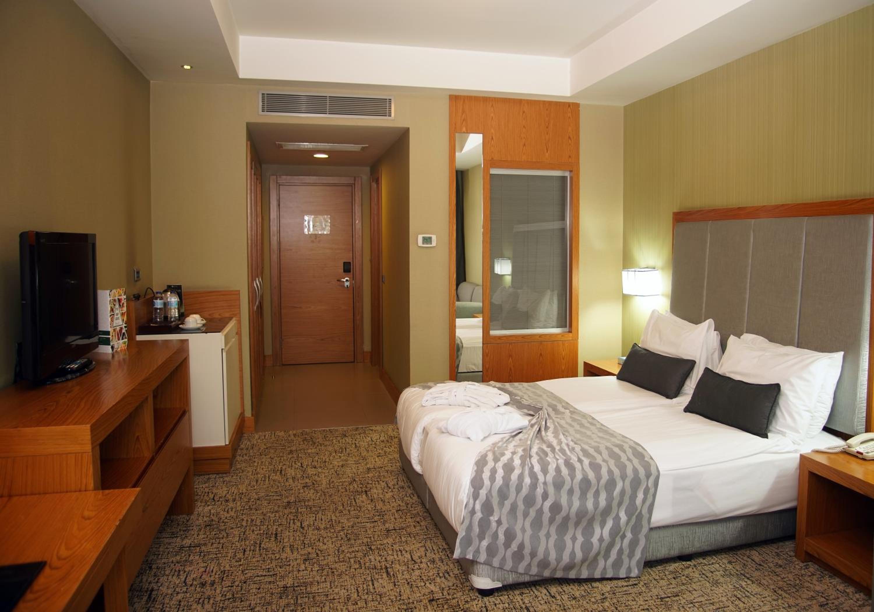 Double Room with Garden View photo 1