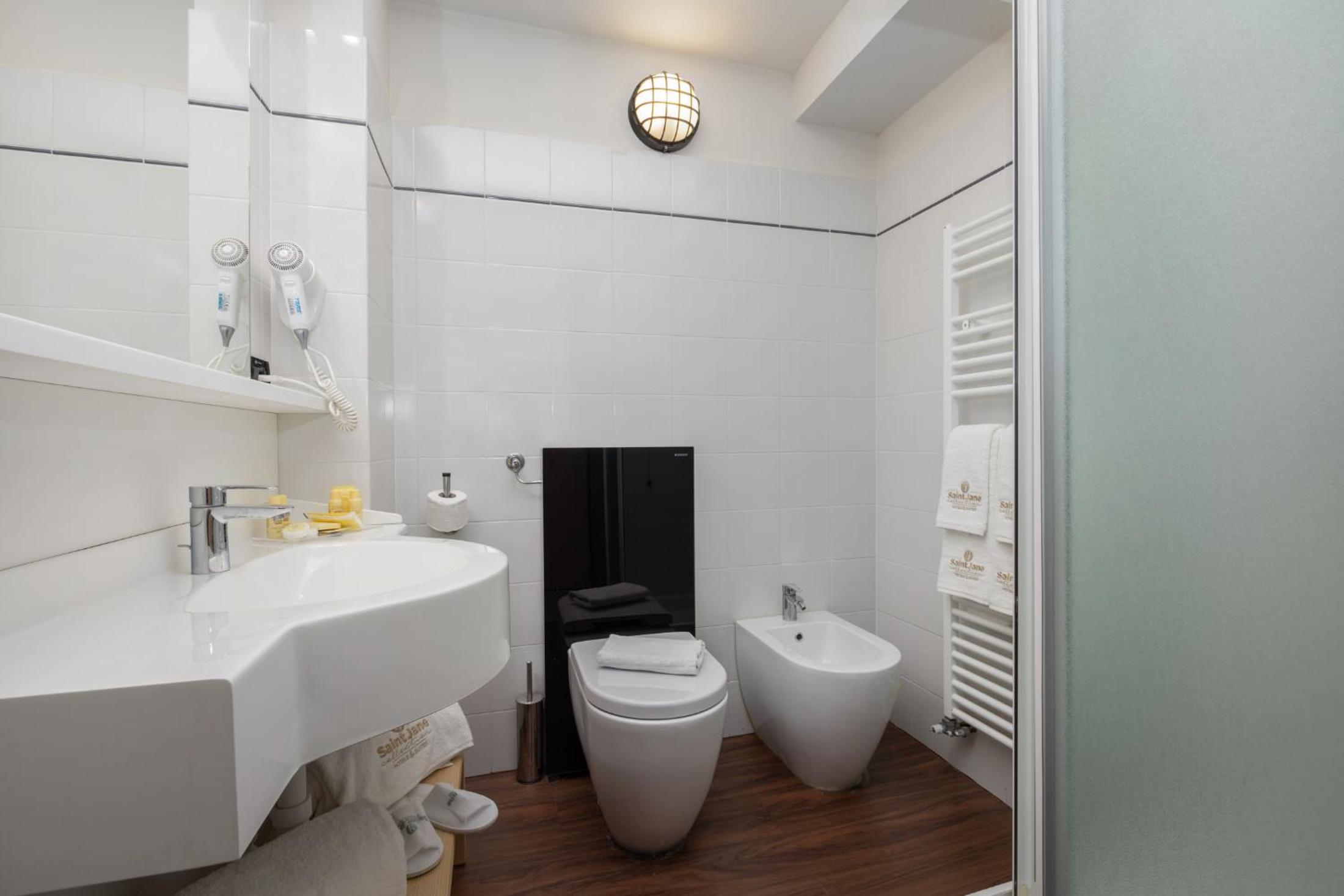 Superior Double or Twin Room - Photo 4