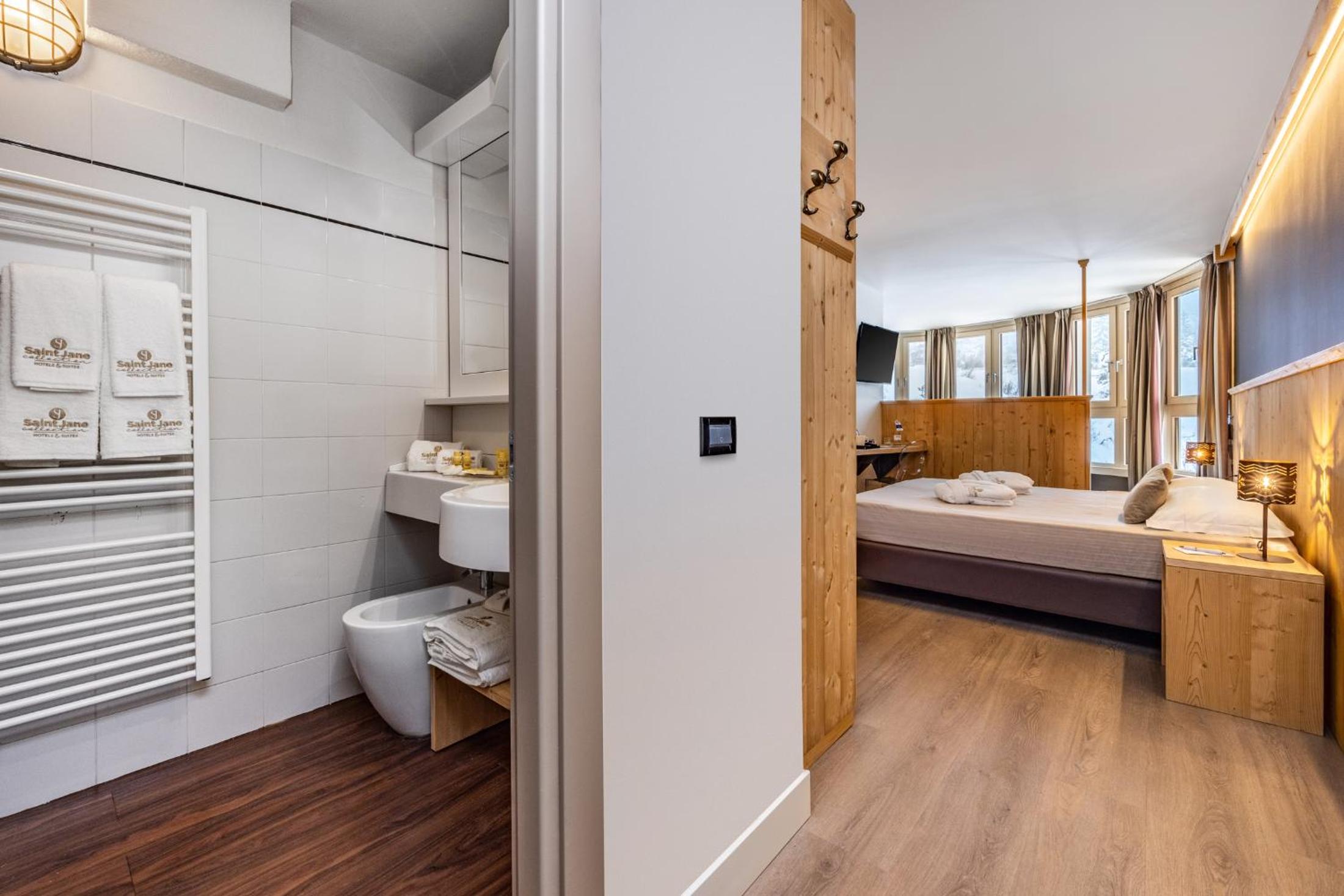 Superior Quadruple Room - Photo 3